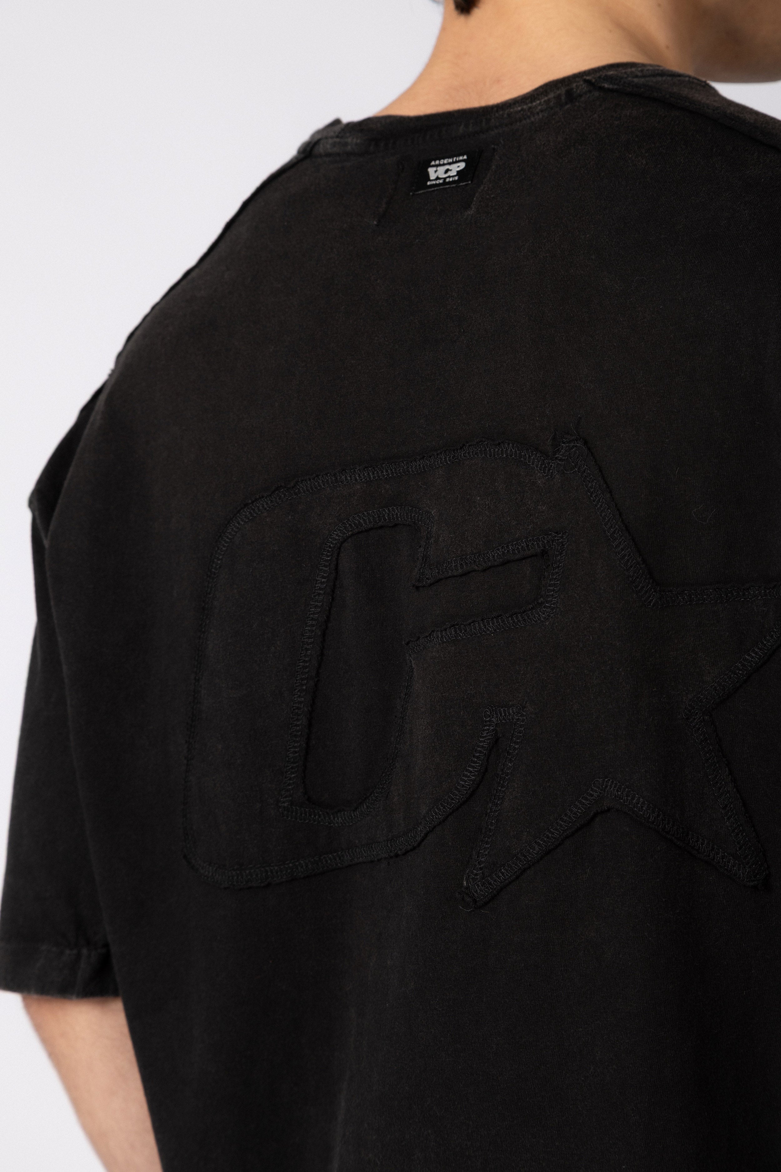 Remera LTS Sign Negra