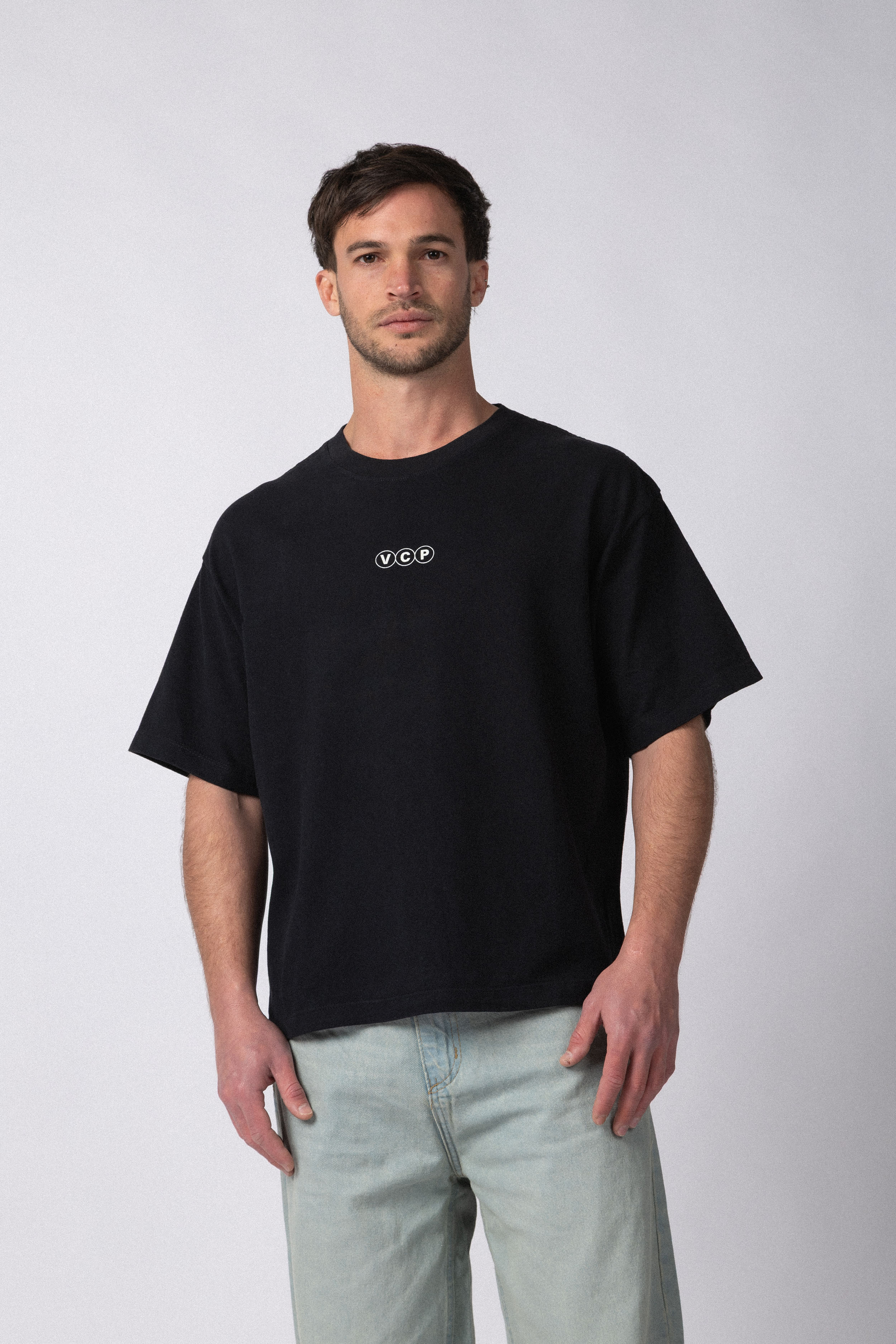 Remera Boxy South Negra