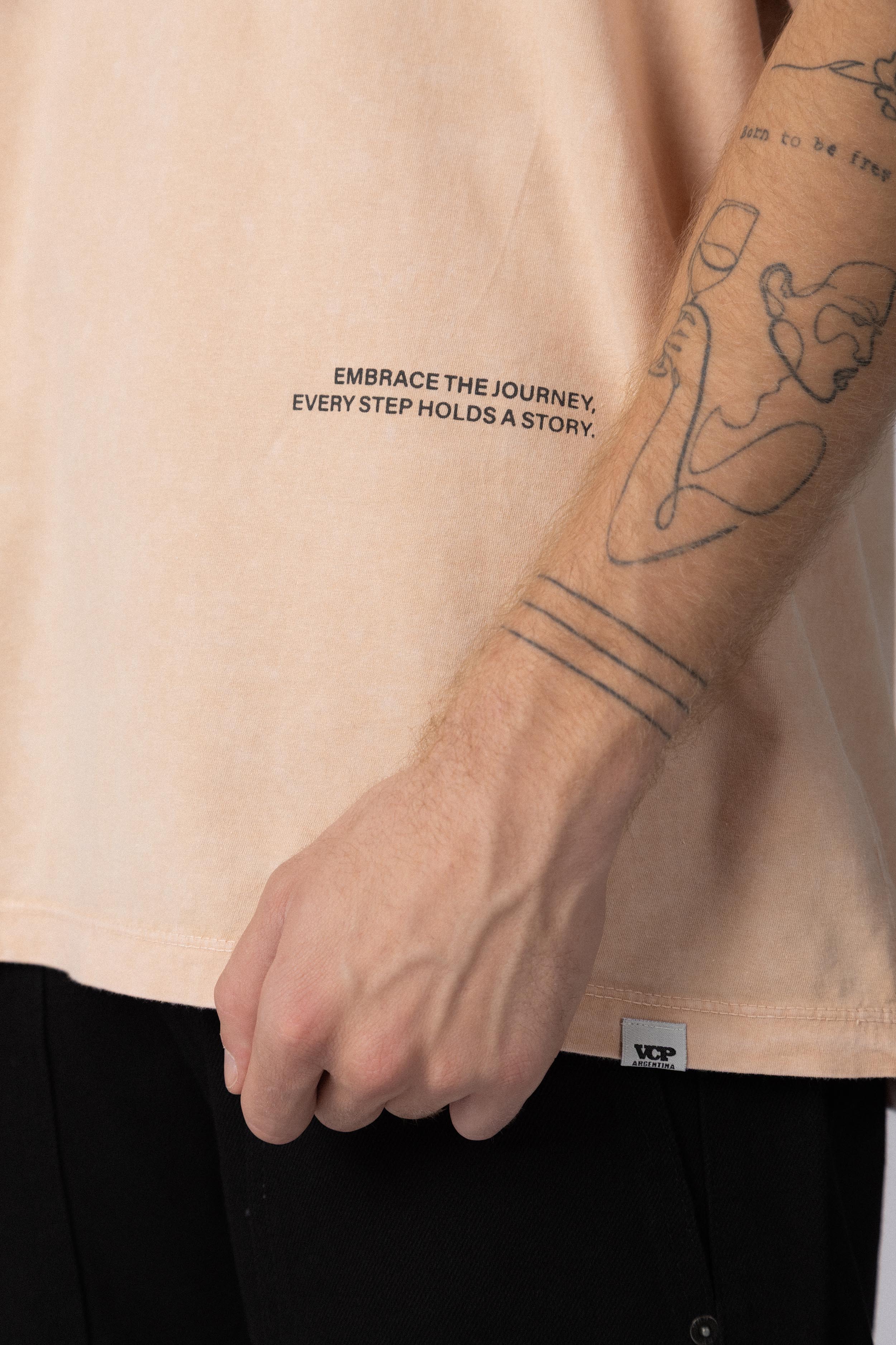 Remera DB Story Beige