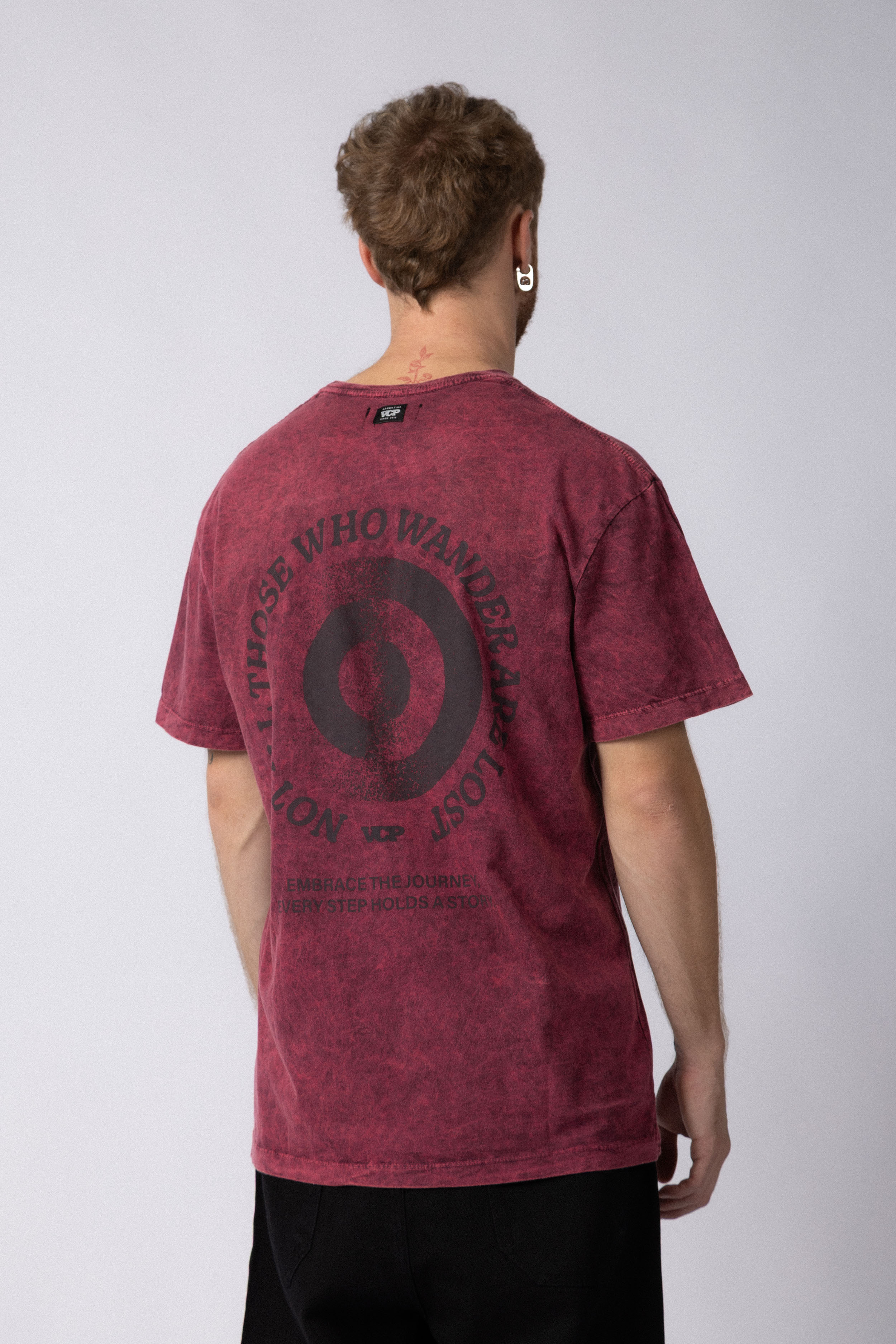 Remera DB Story Bordo