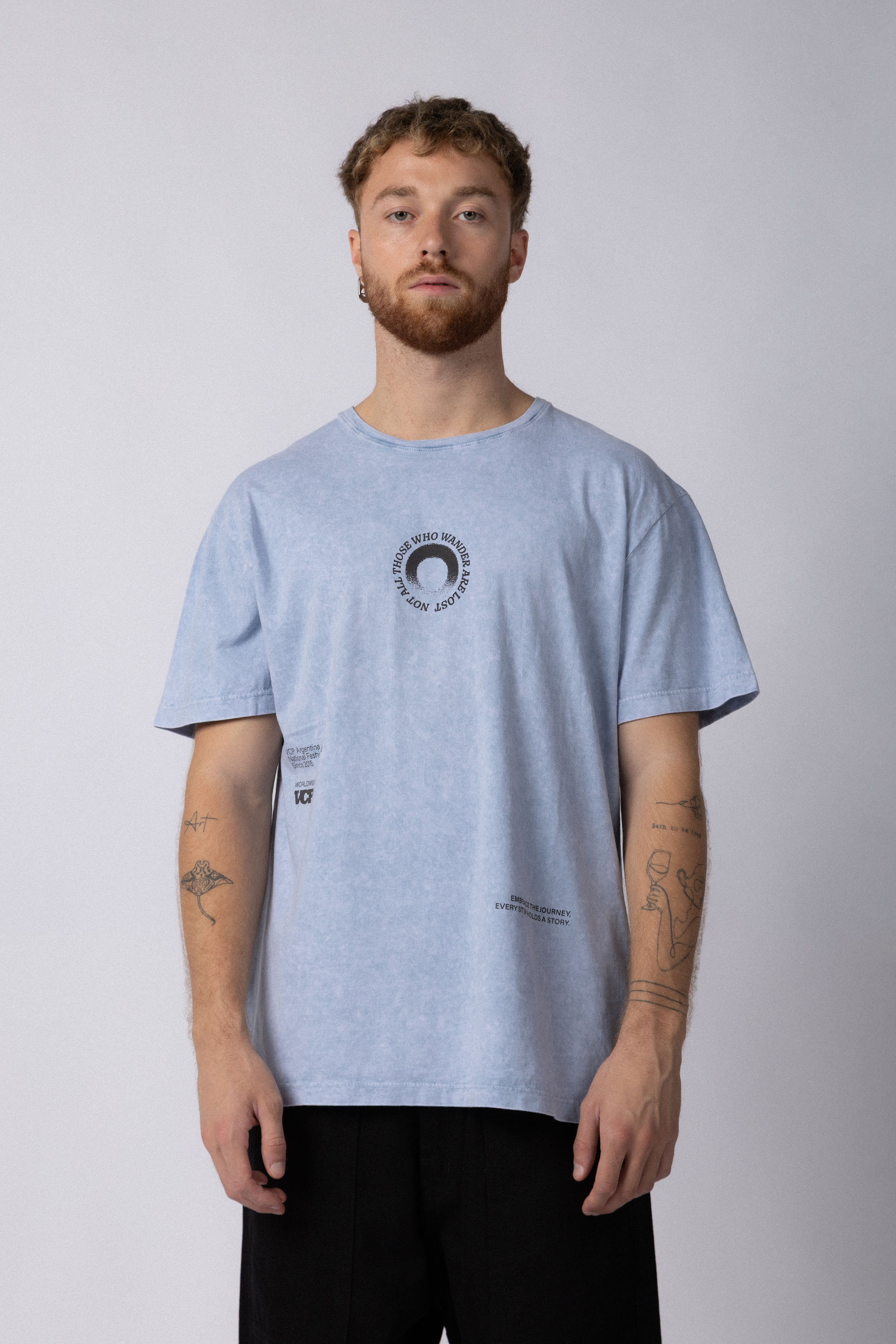 Remera DB Story Celeste