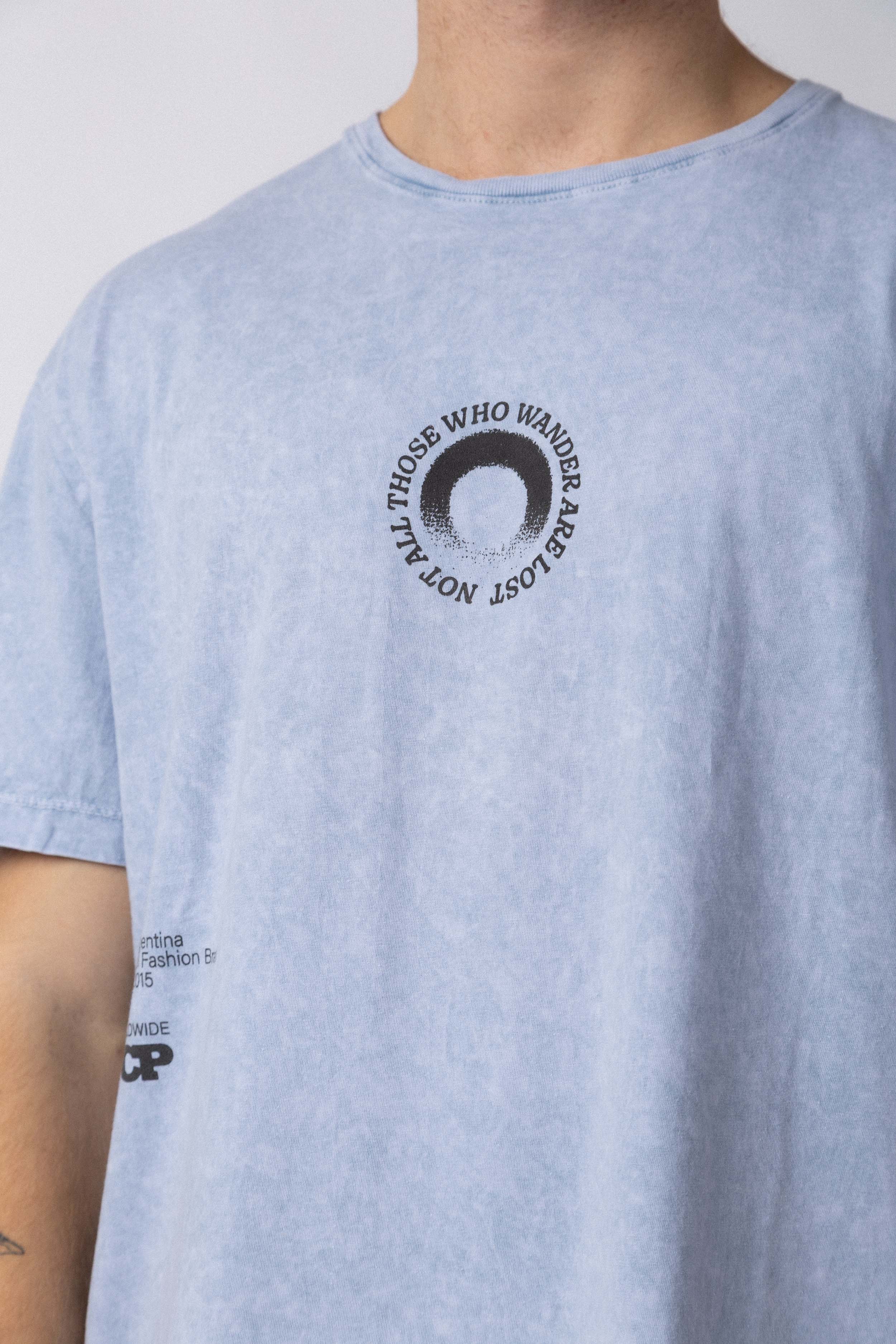 Remera DB Story Celeste