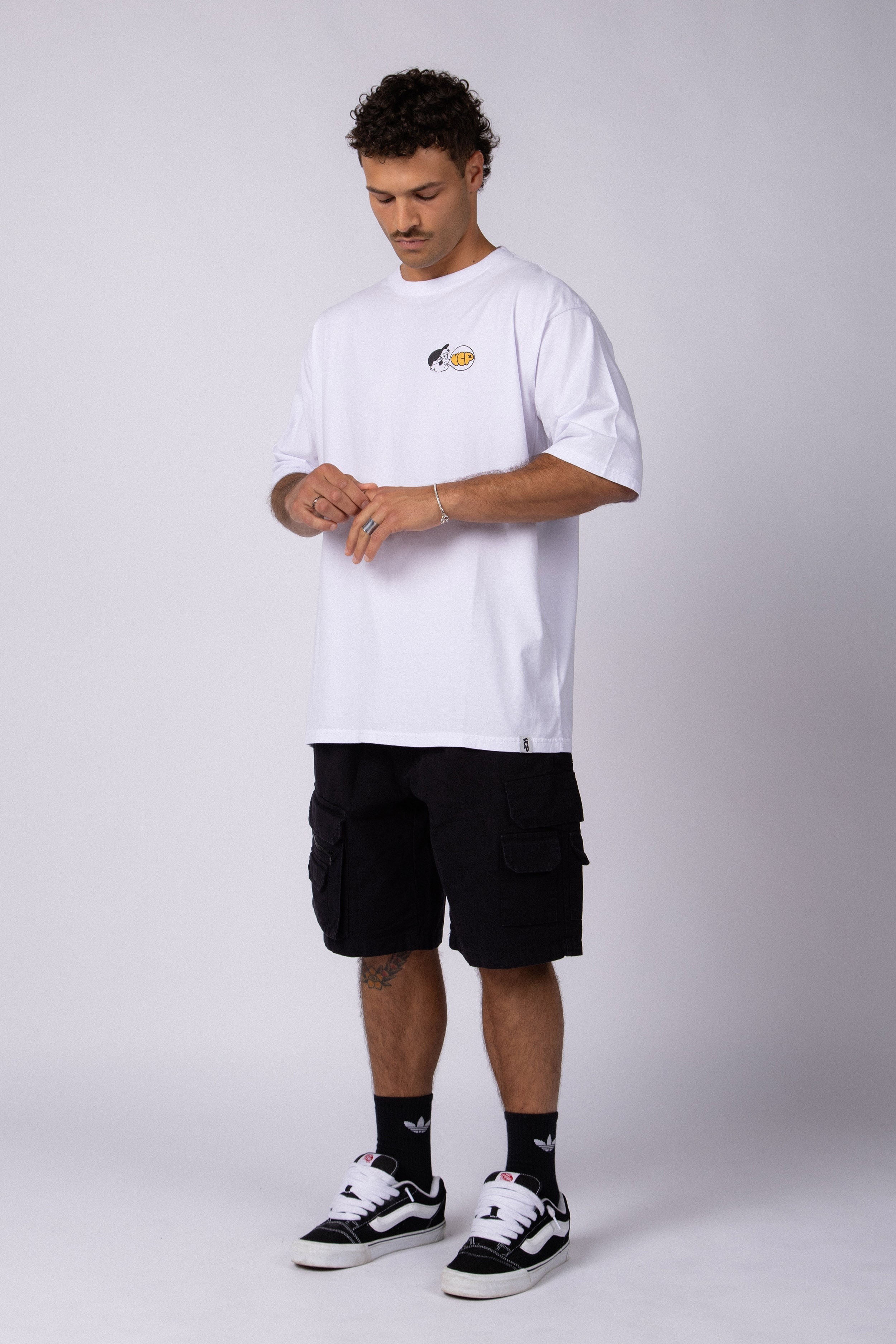 Remera Over Taz Sweet Blanca