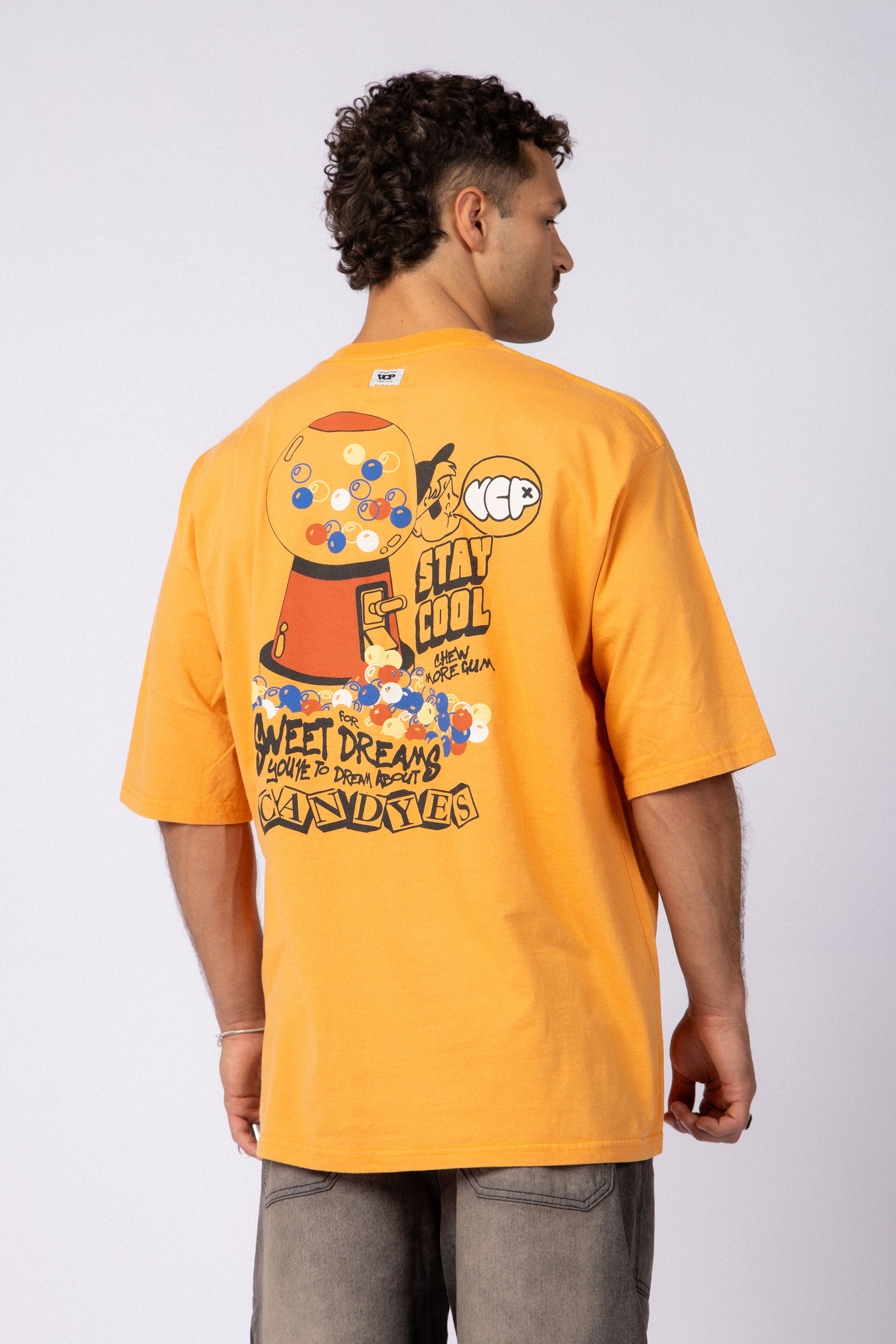 Remera Over Taz Sweet Naranja