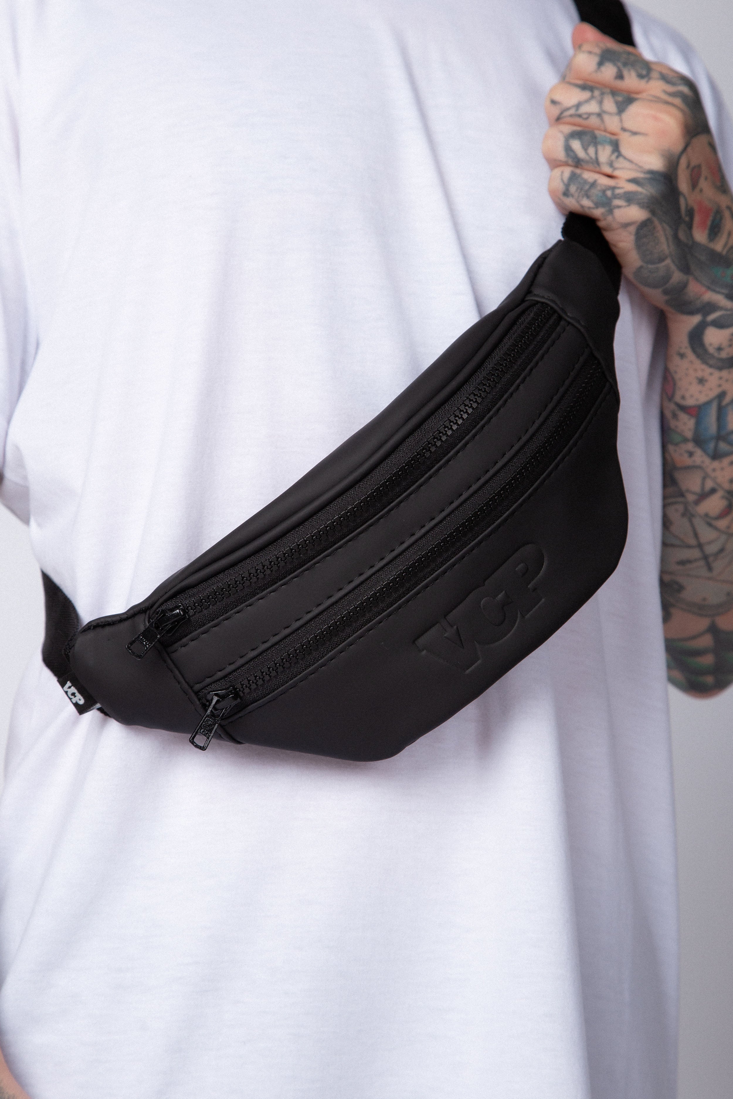 Riñonera Tatra Goma Negra