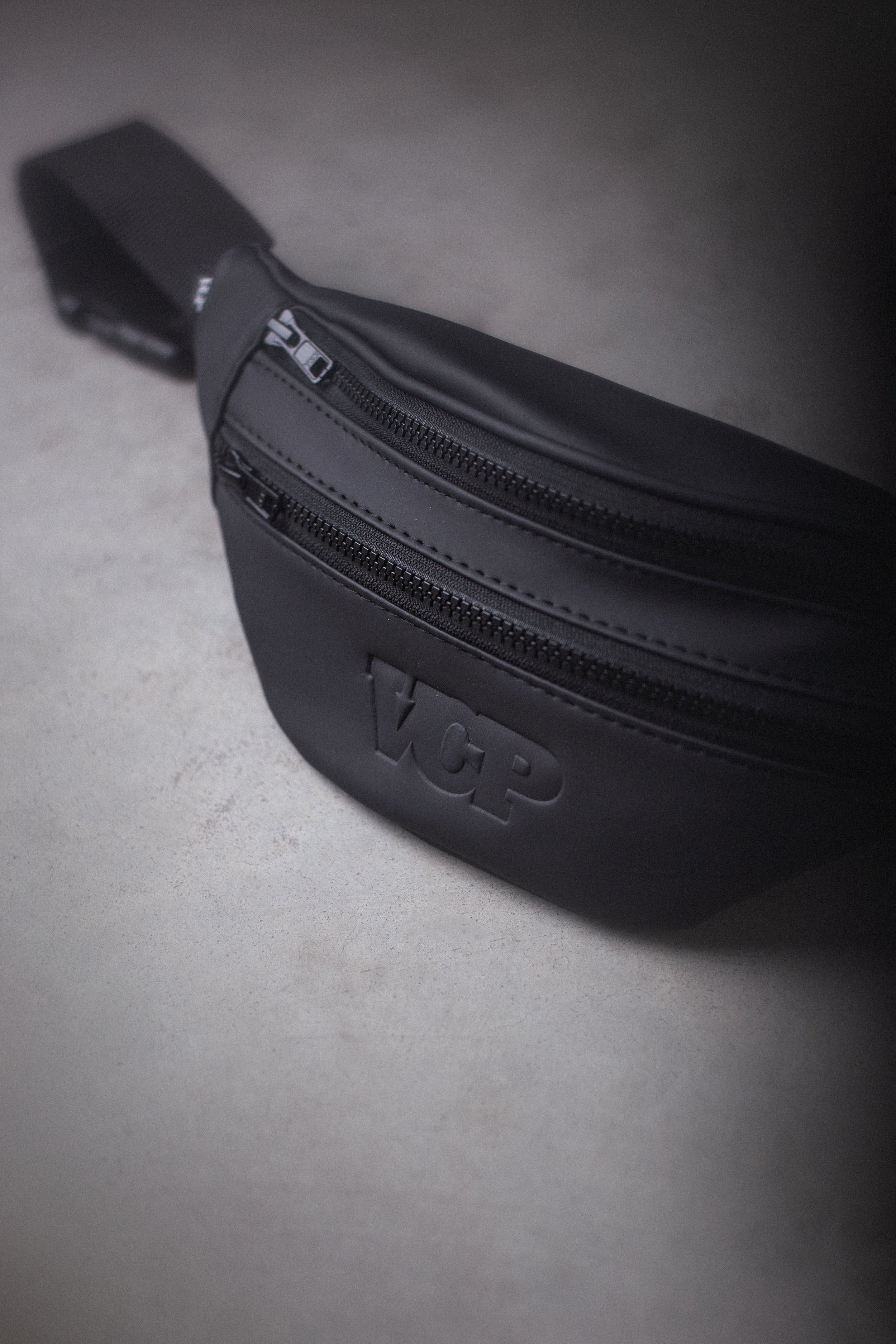 Riñonera Tatra Goma Negra