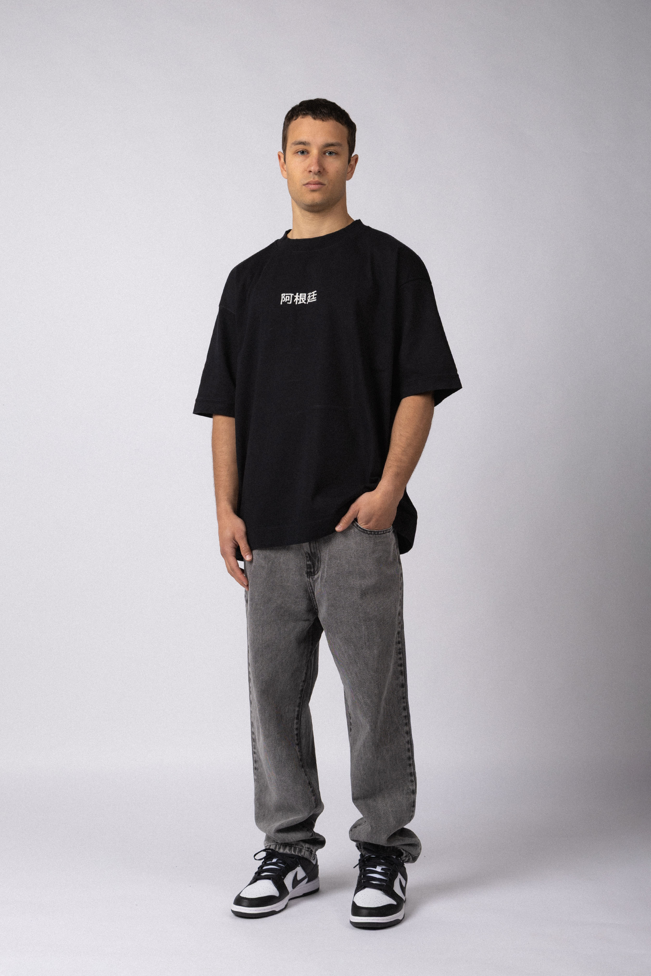 Remera Over GR Temple Negra