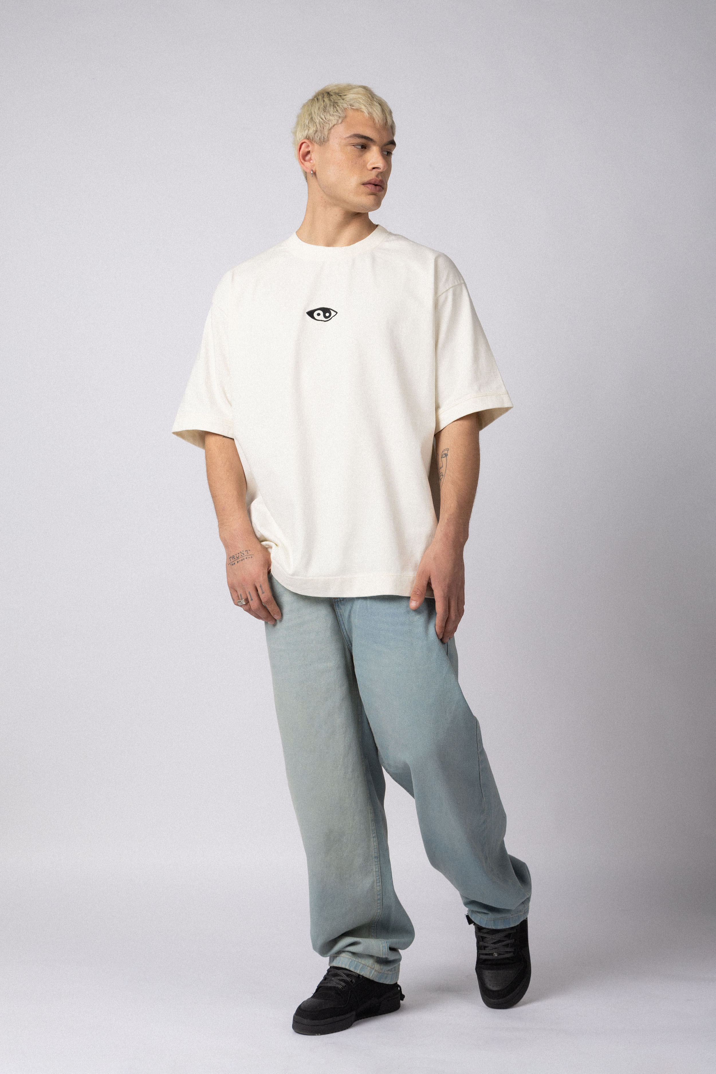 Remera Over GR View Crudo