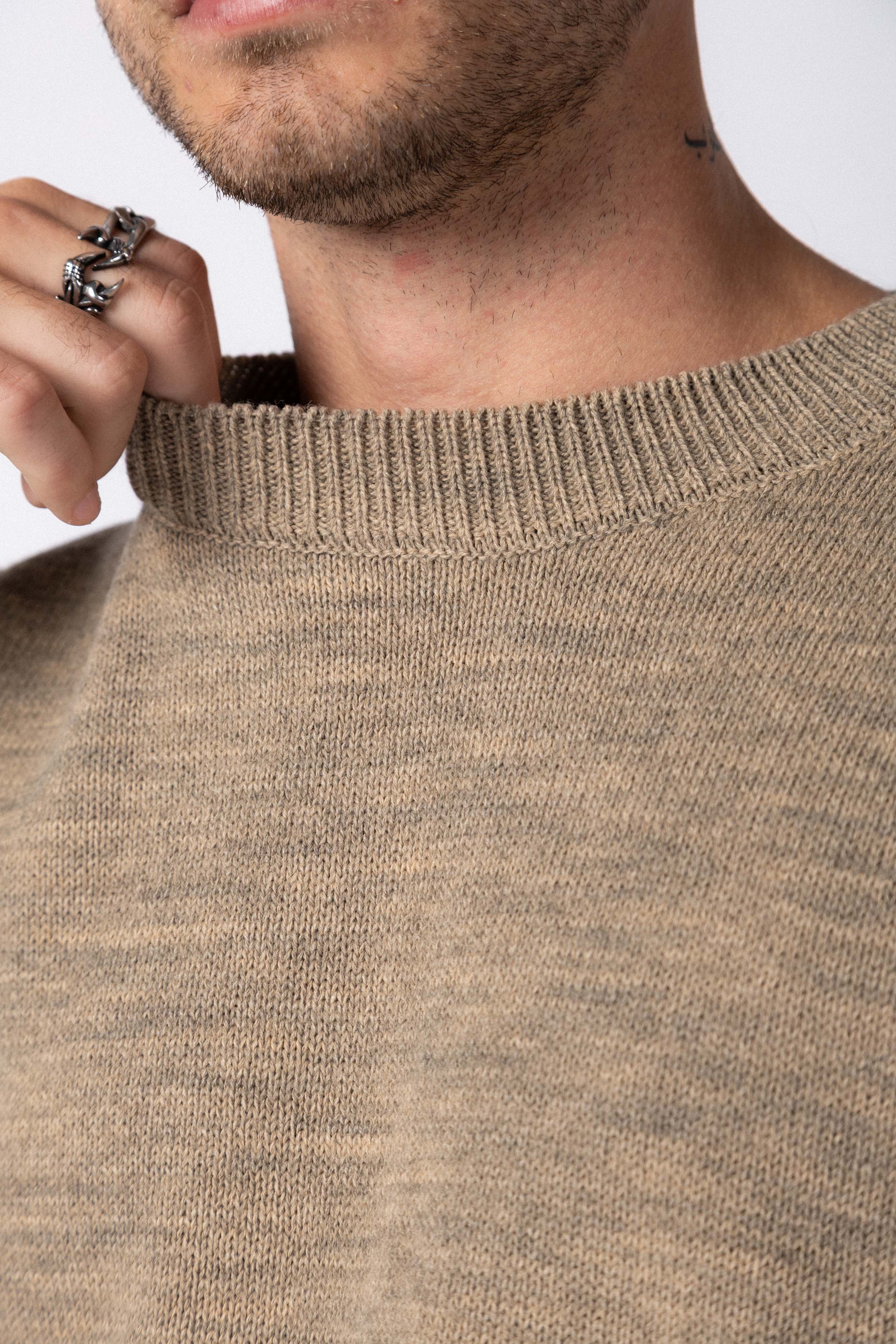 Sweater Over Zuri Vison