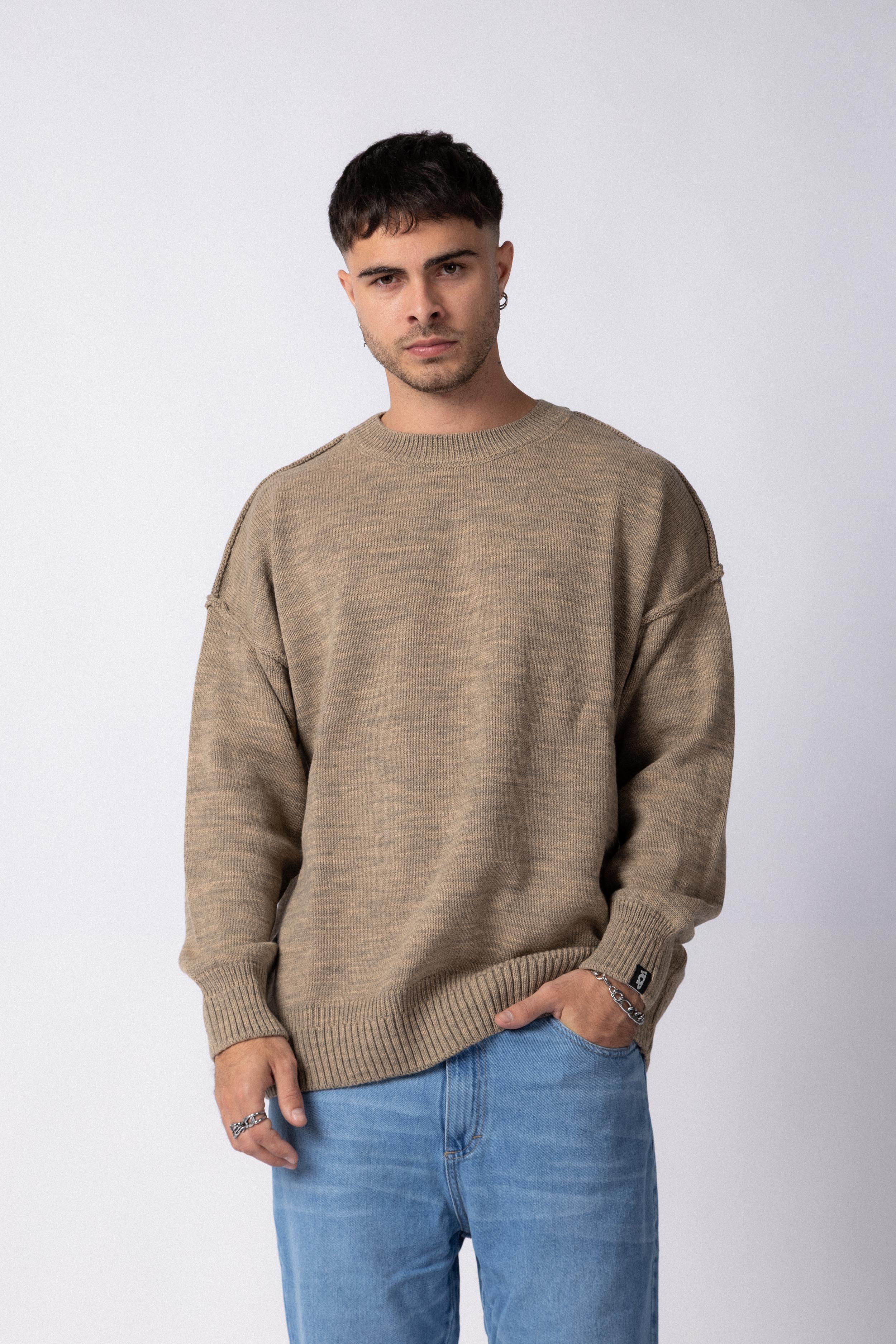 Sweater Over Zuri Vison