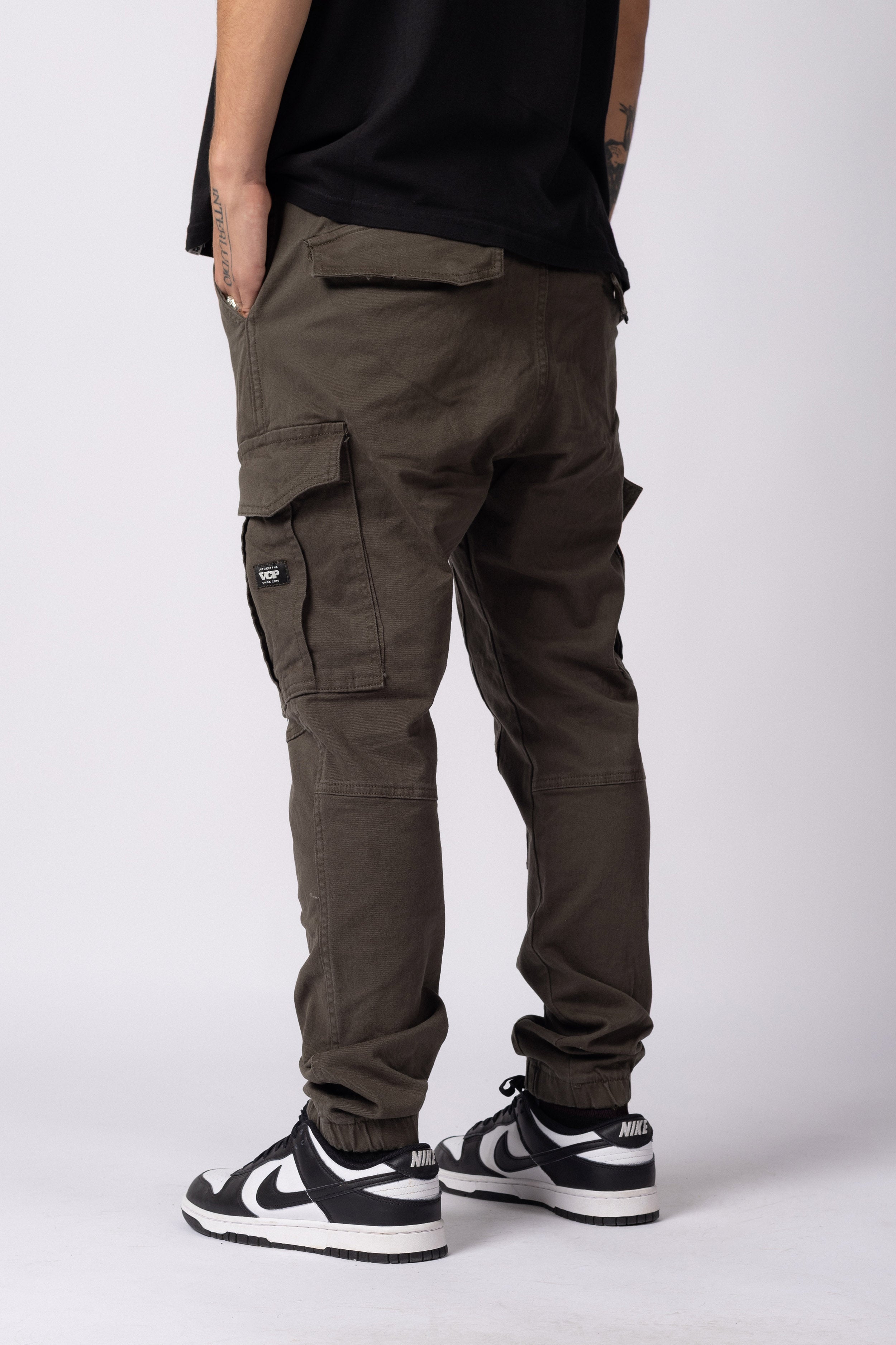 Jogger Cargo Comet Militar