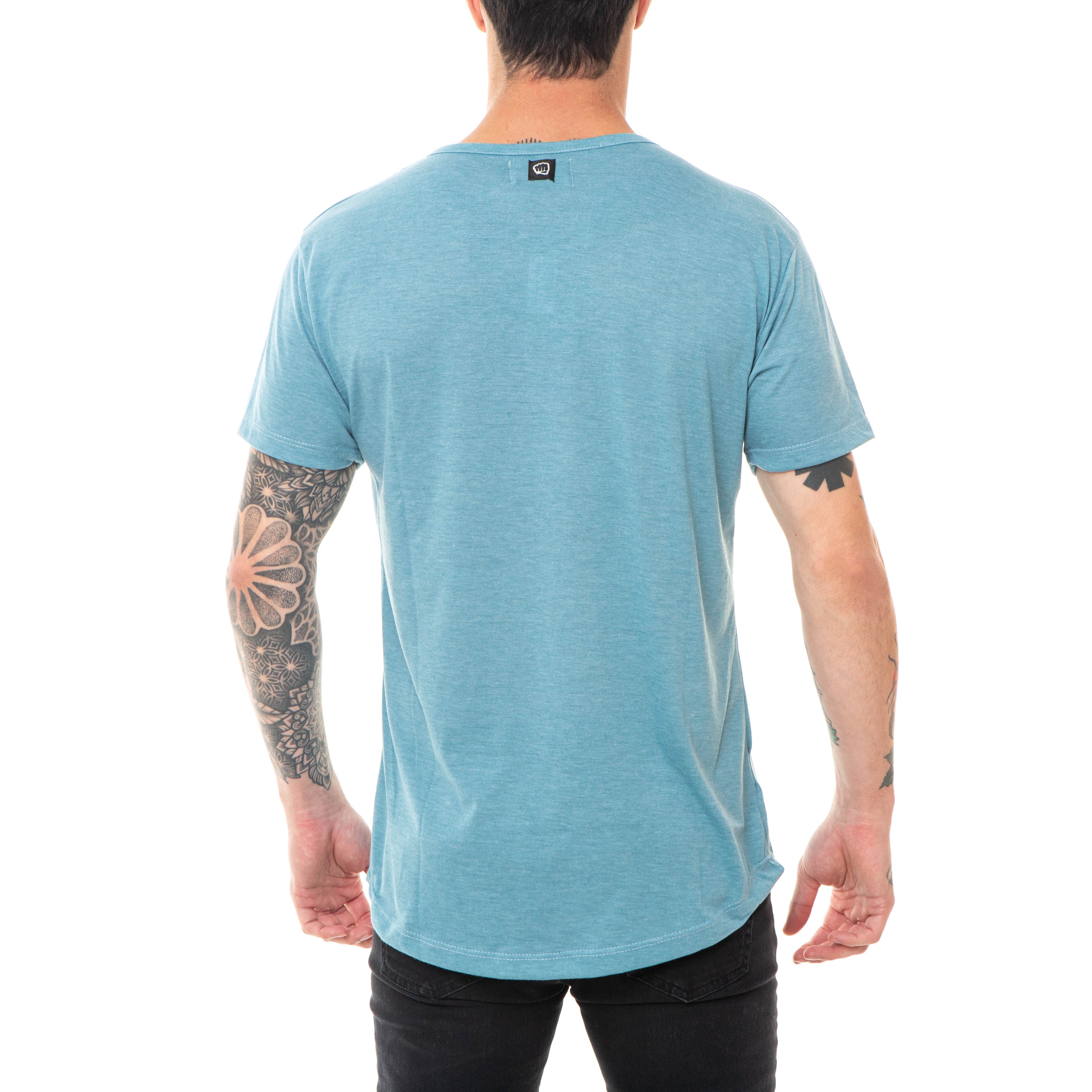 Remera Long-Fit Meka Aero