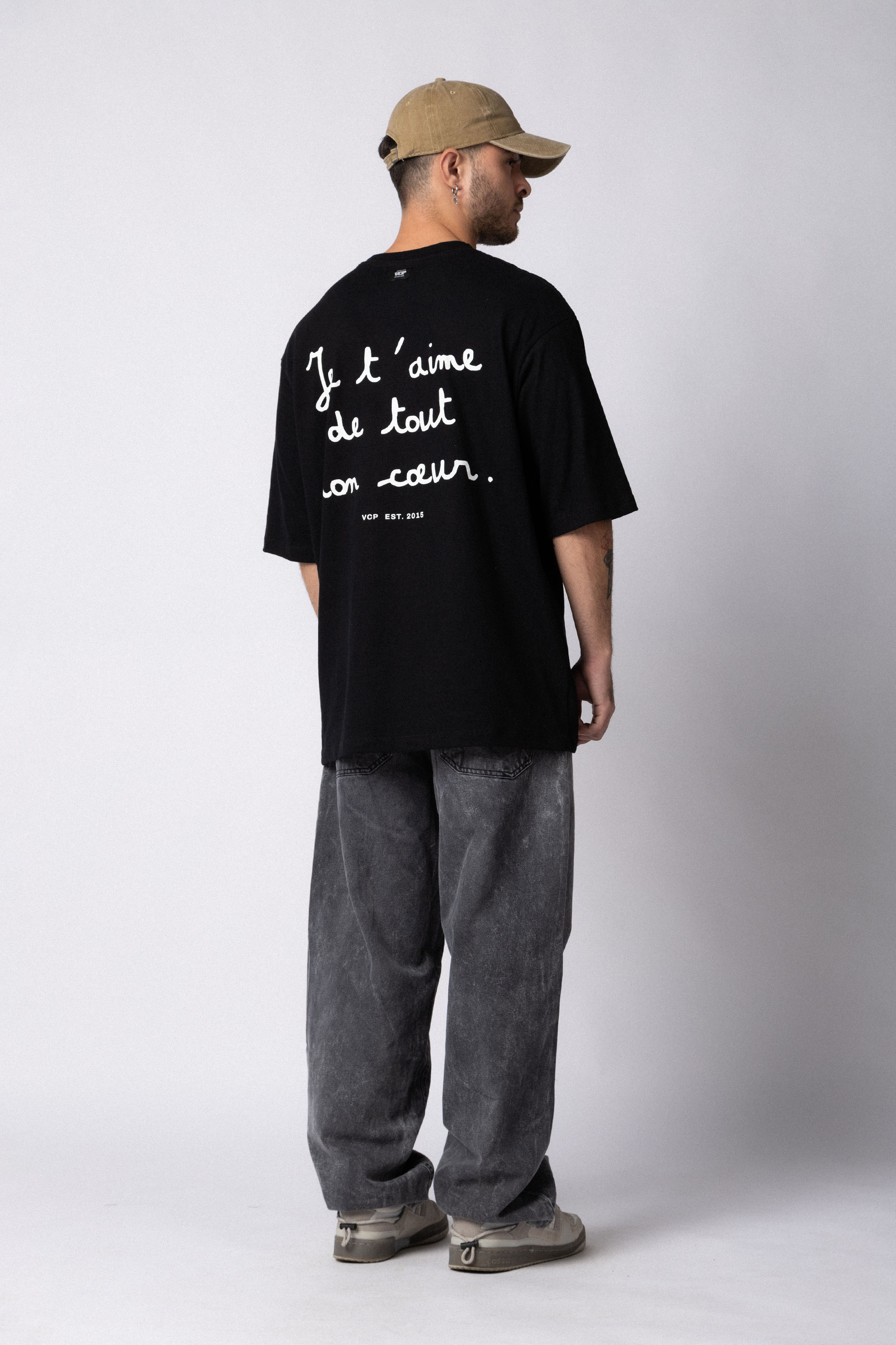 Remera Over Rhy Aime Negra