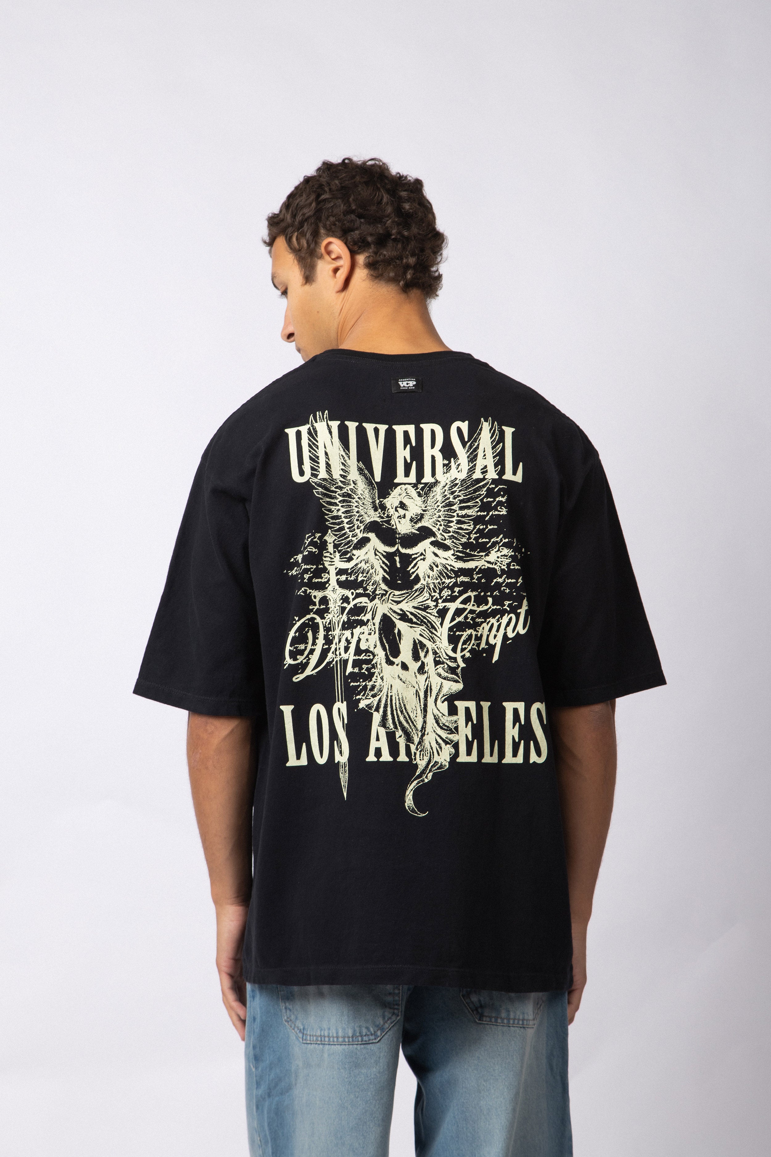 Remera Over Rhy Angeles Negra