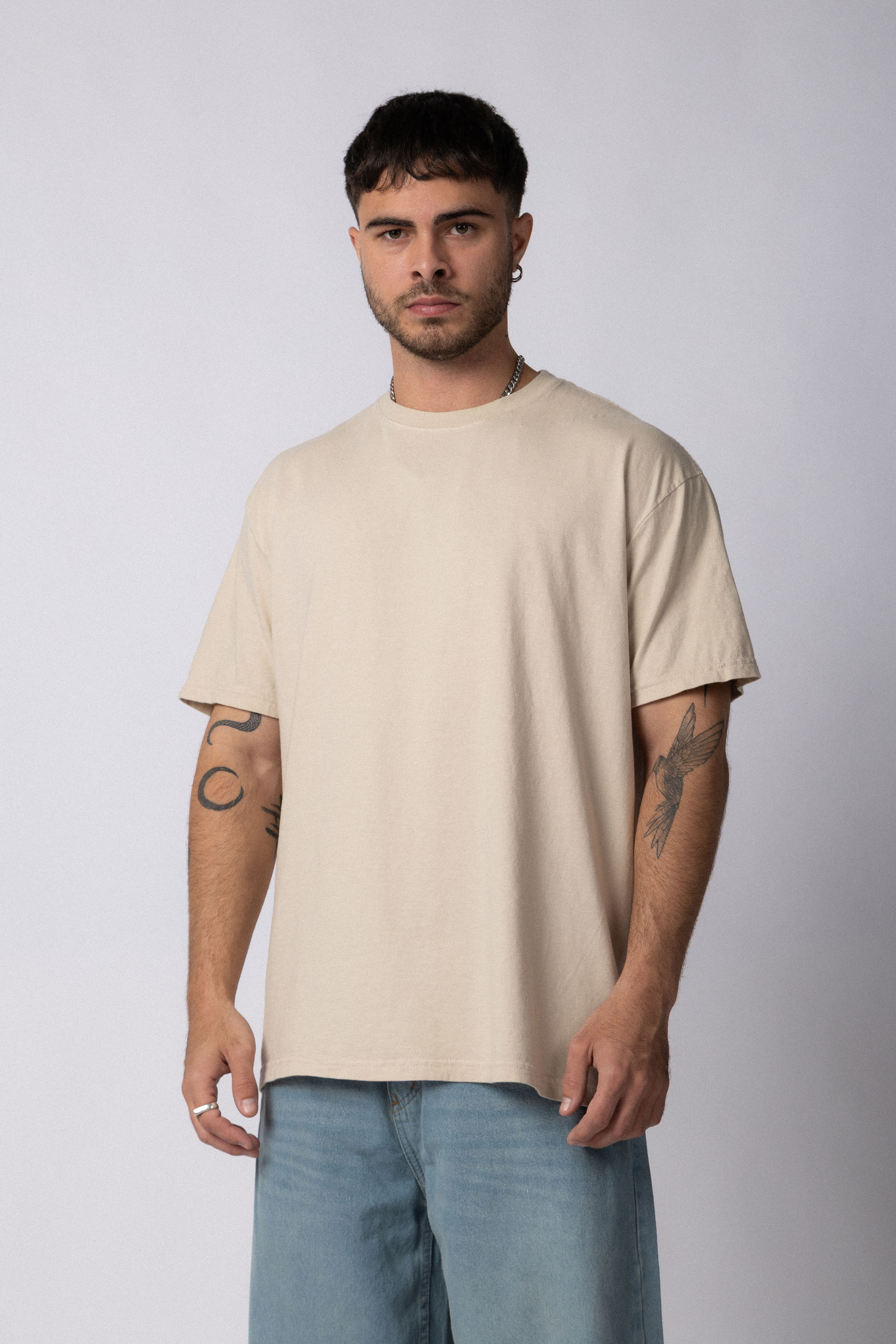 Remera Regular Arena