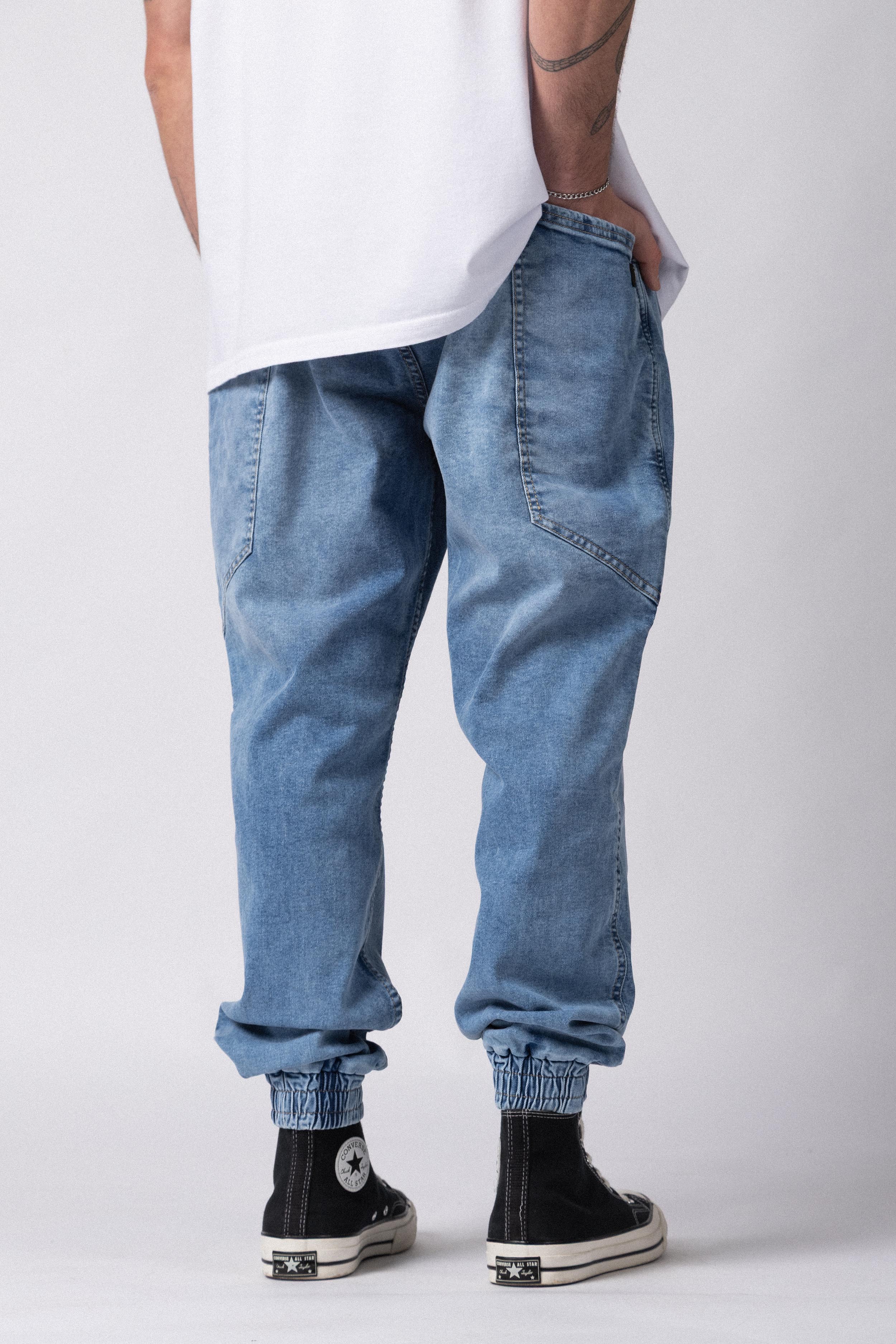 Jogjean Over Marcus Azul
