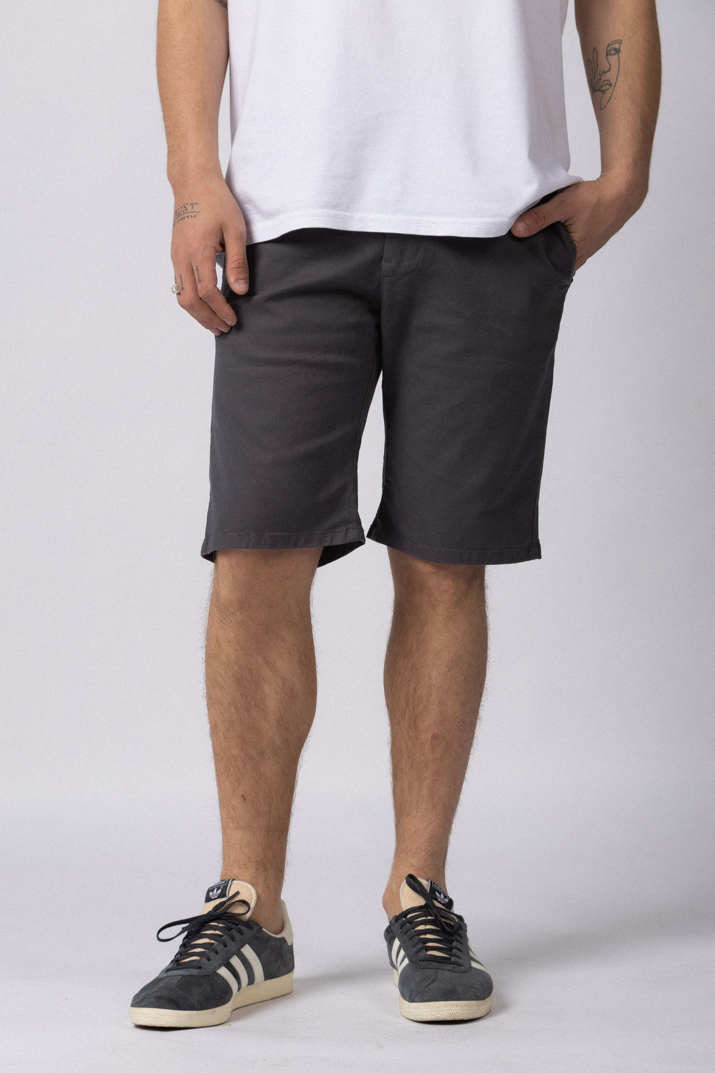 Bermuda Chino Prius Topo
