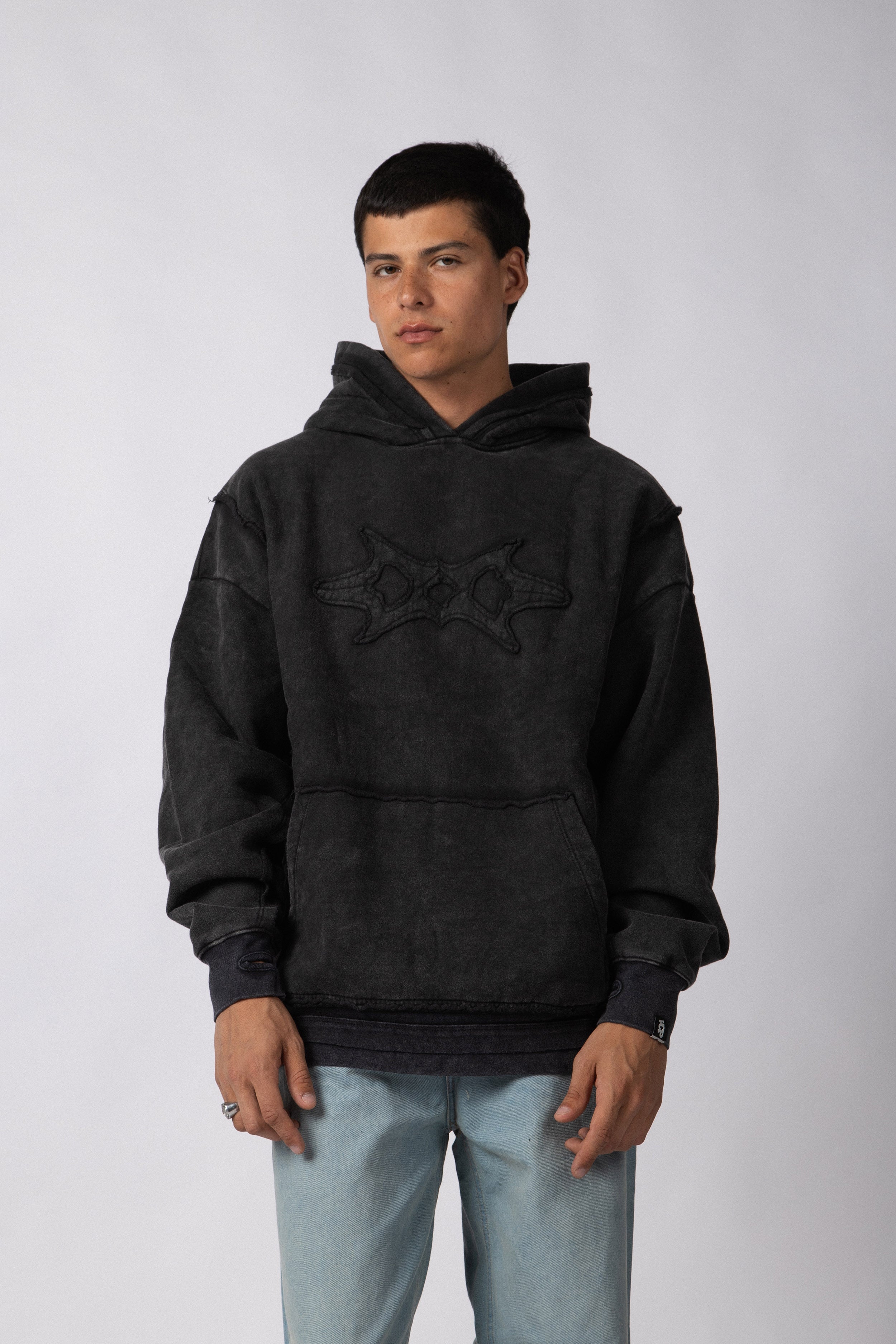 Buzo Canguro Over Blaze Negro