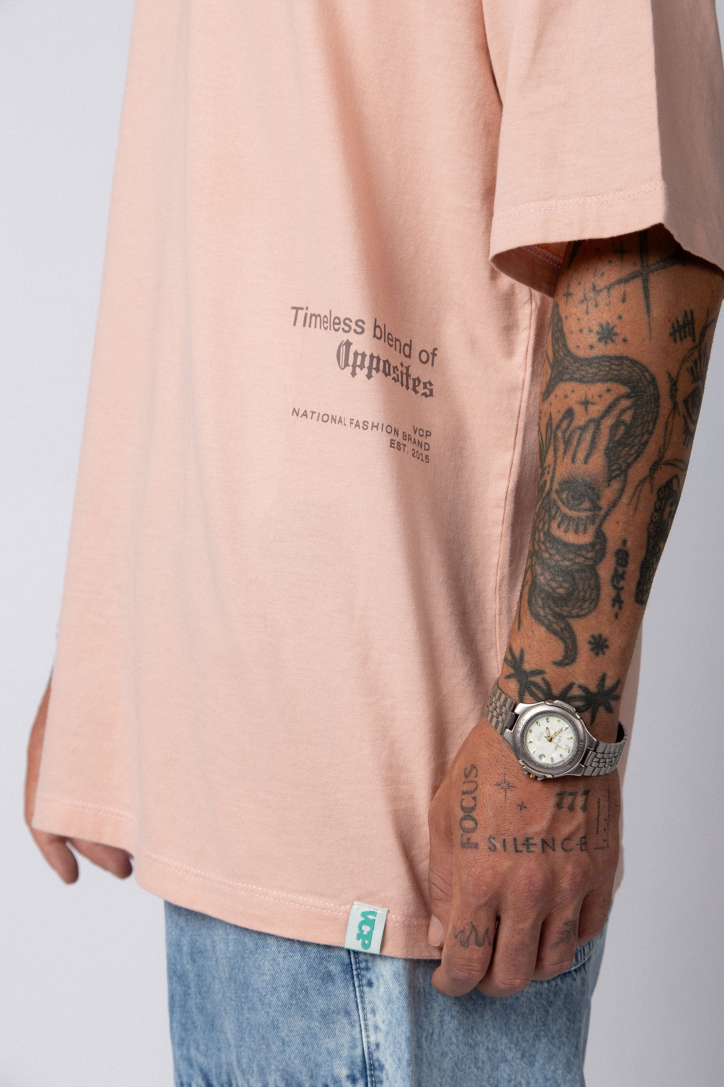 Remera Over Taz Blend Rosa