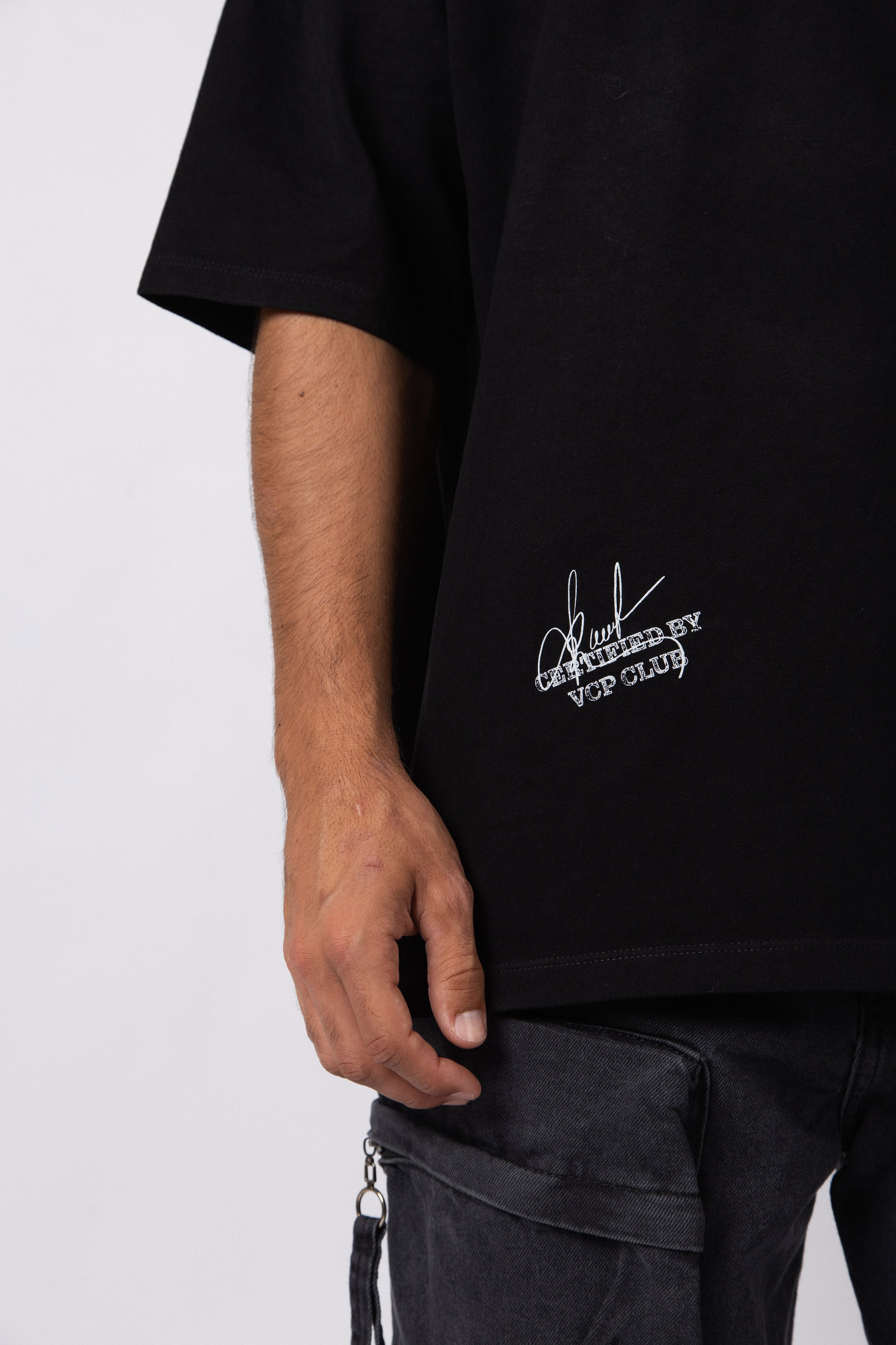 Remera Over Rhy Bling Negra