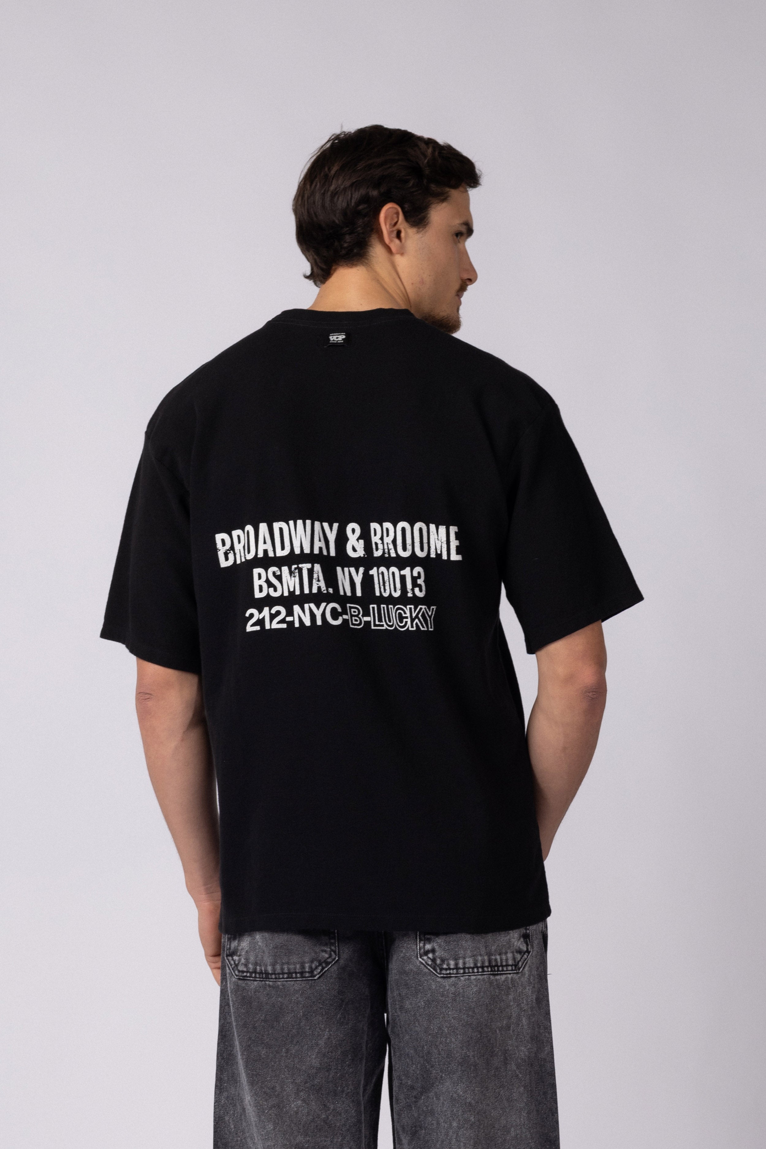 Remera Over Molt Broadway Negro