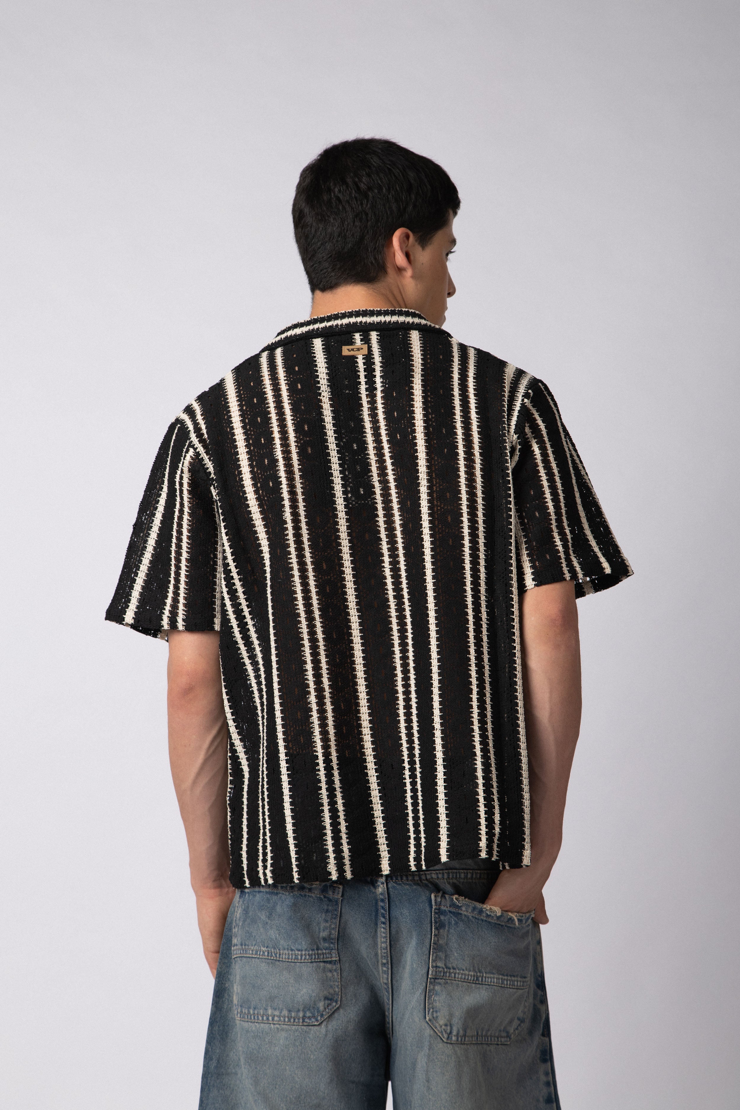 Camisa Manga Corta Crochet Steam Negra