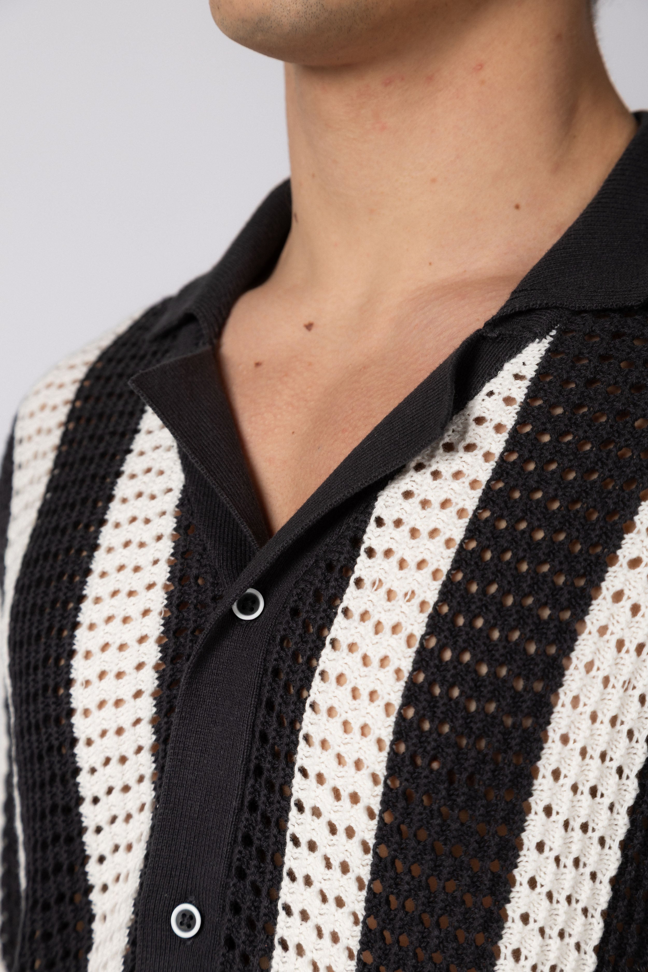 Camisa Manga Corta Tejida Marble Negra