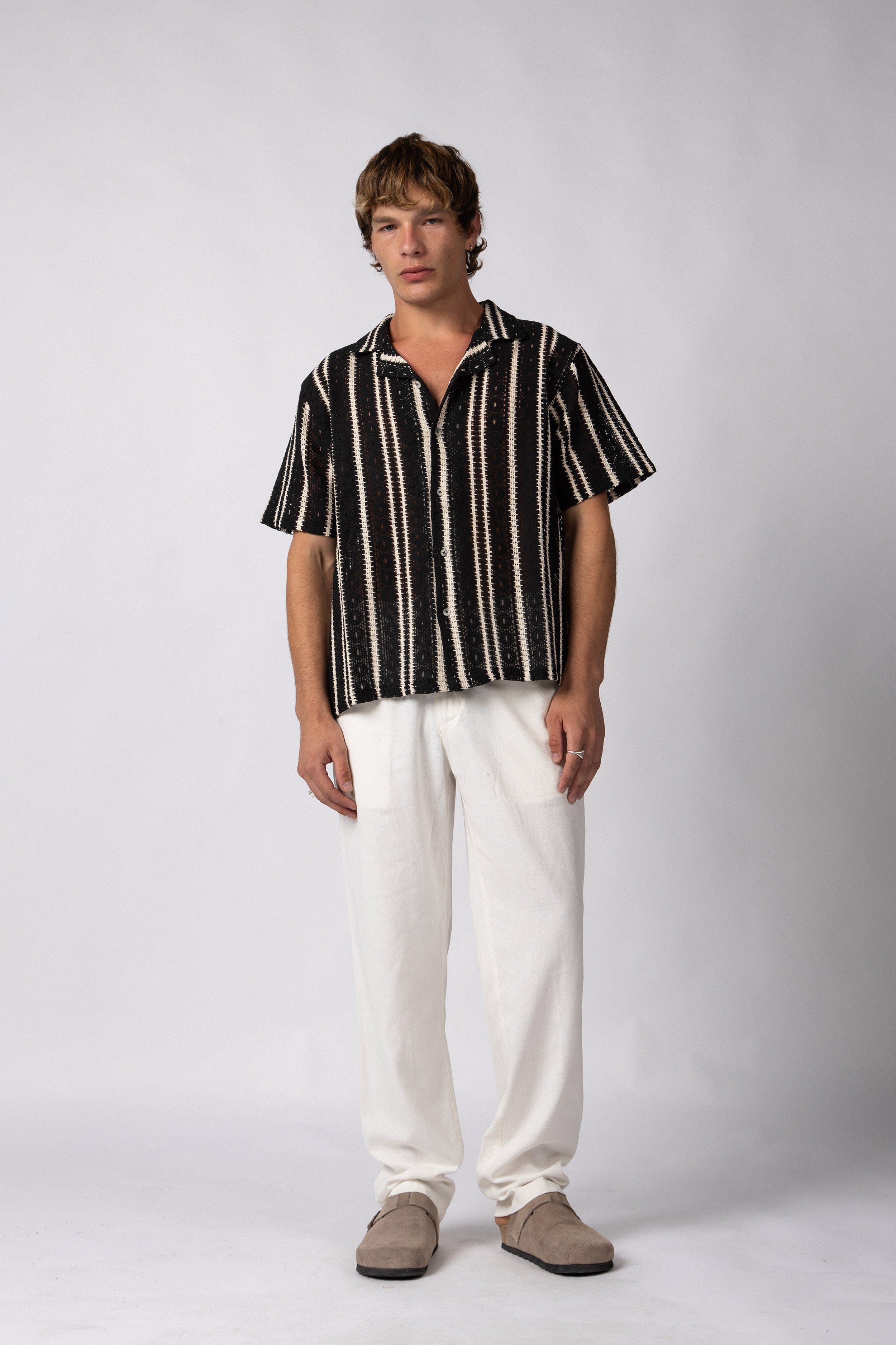 Camisa Manga Corta Crochet Steam Negra