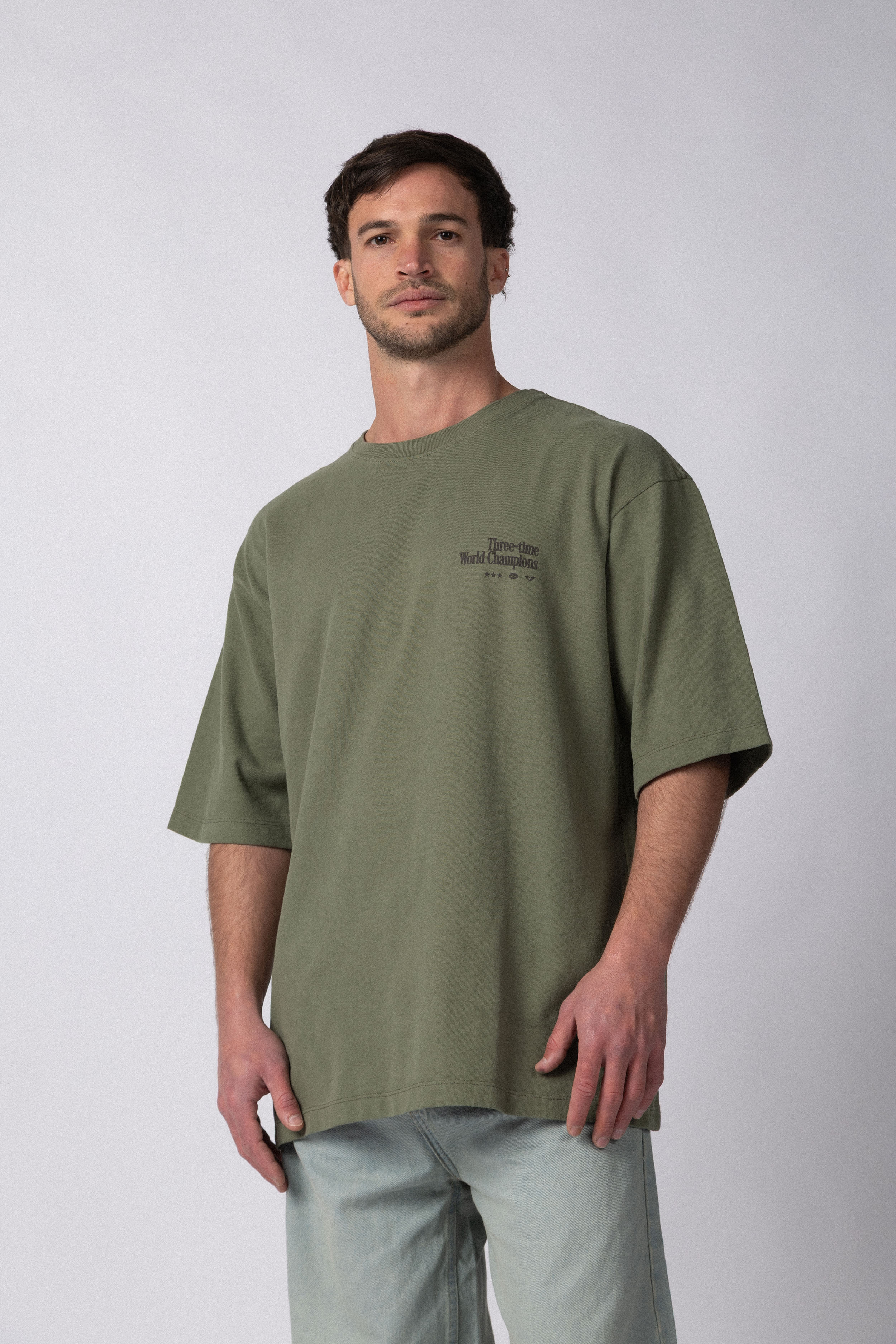 Remera Over Rhy Champ Militar