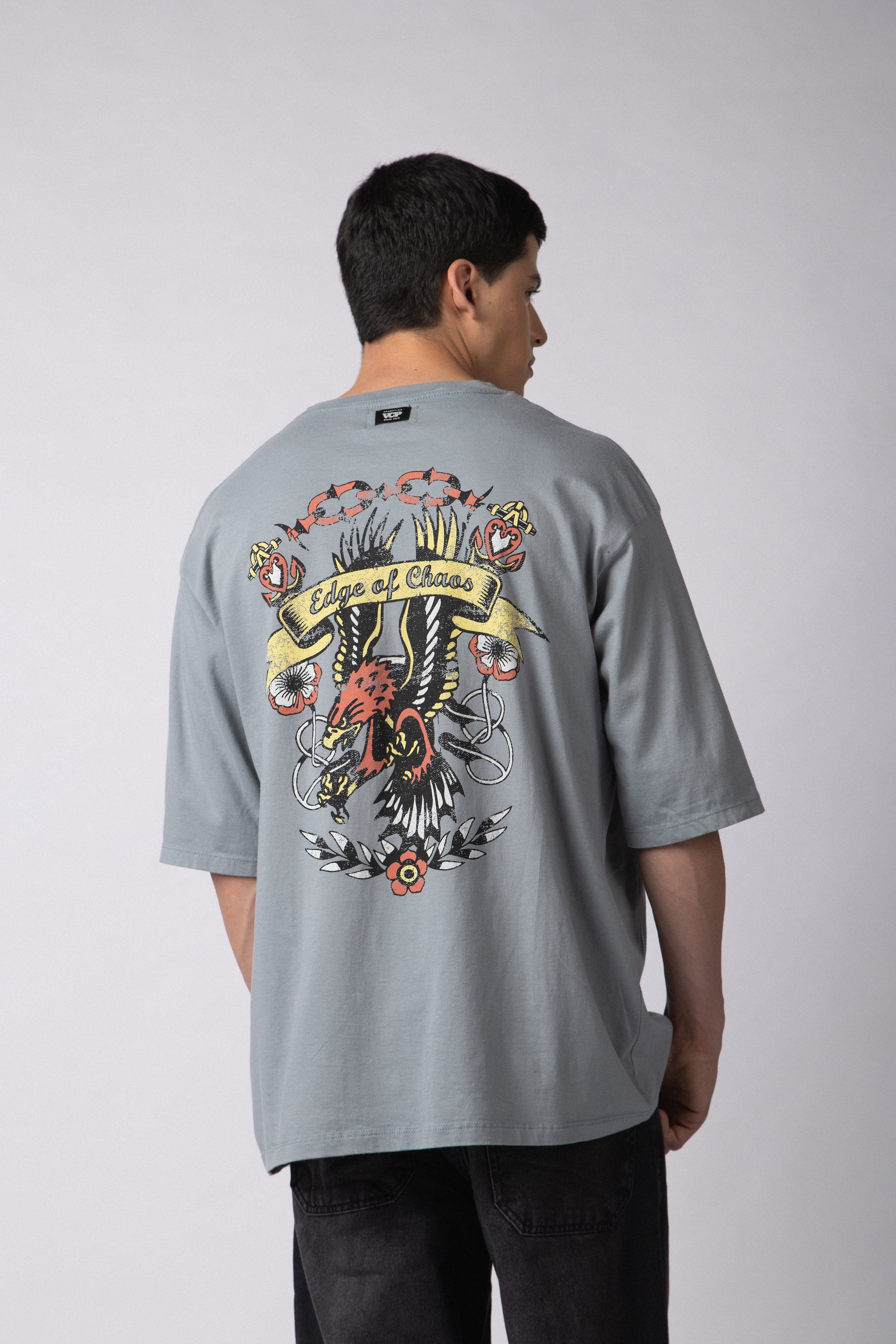 Remera Over Taz Chaos Stone