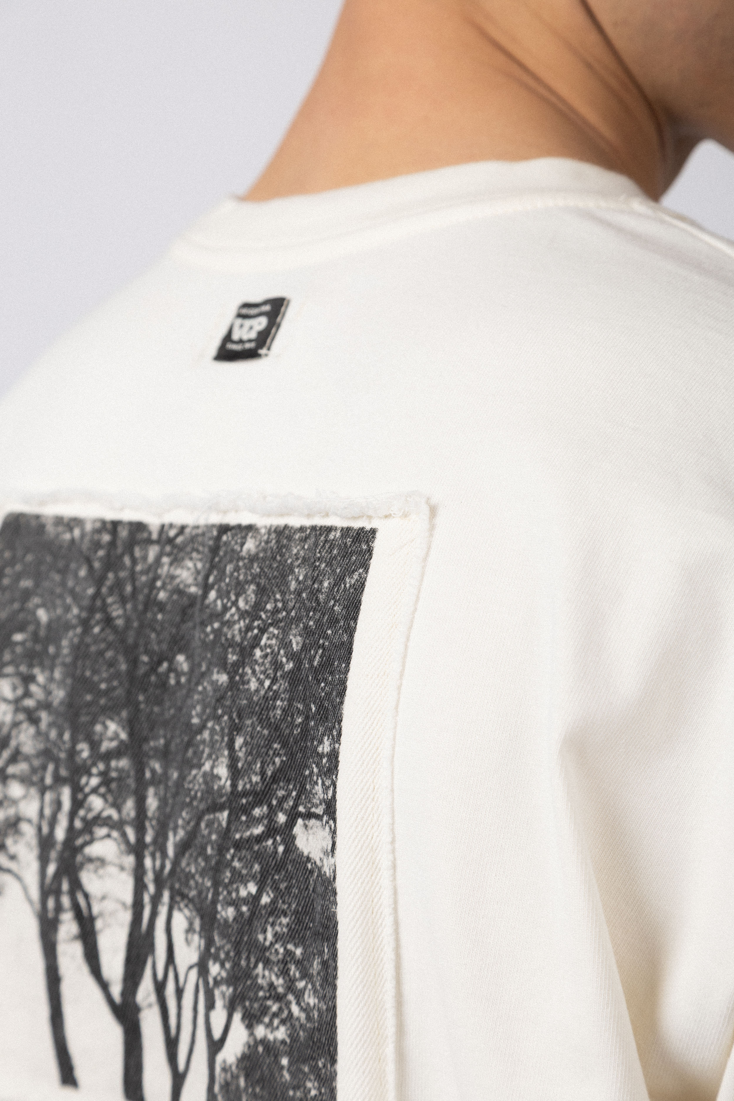 Remera Over GR Connect Crudo