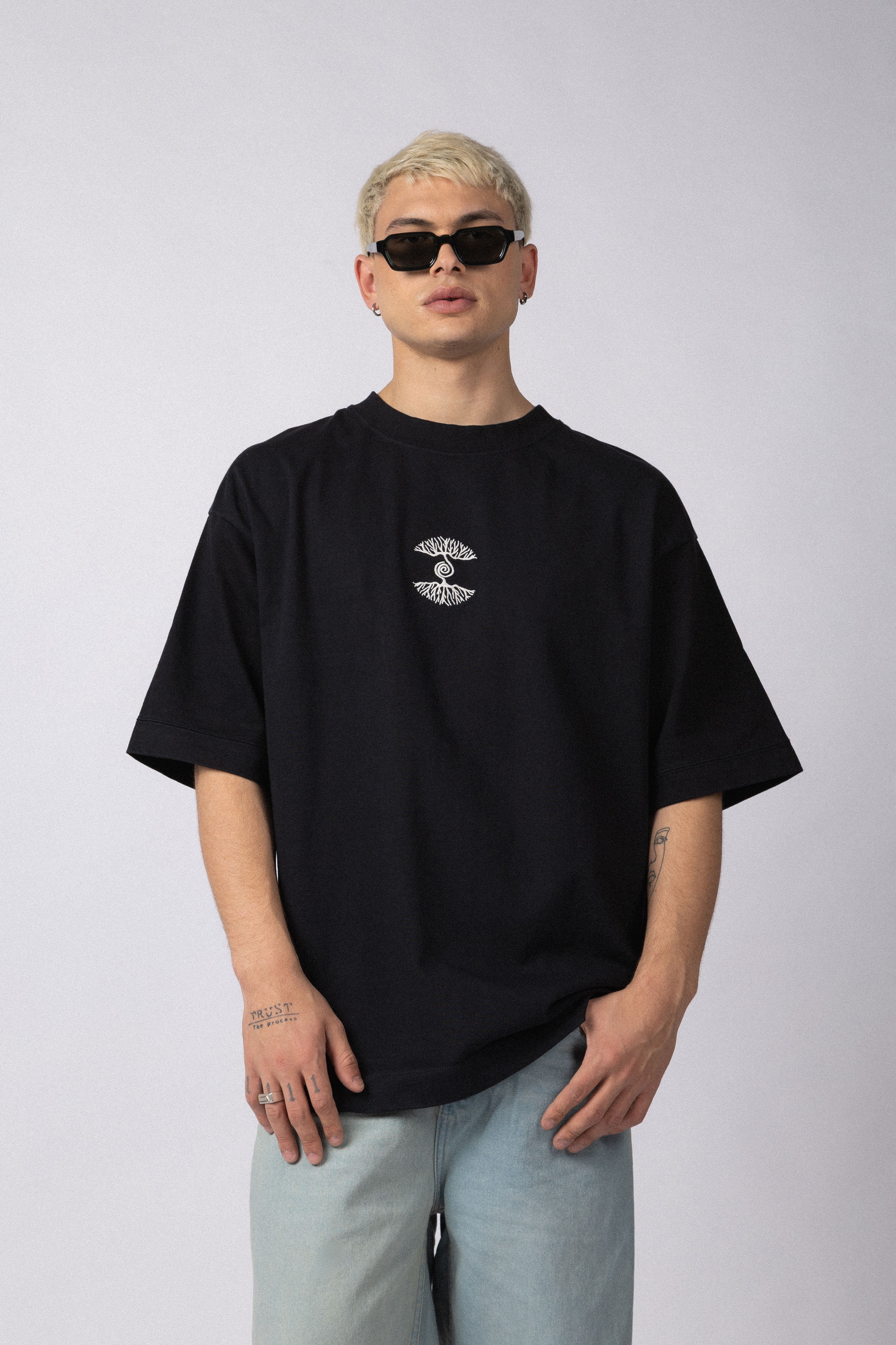 Remera Over GR Connect Negra