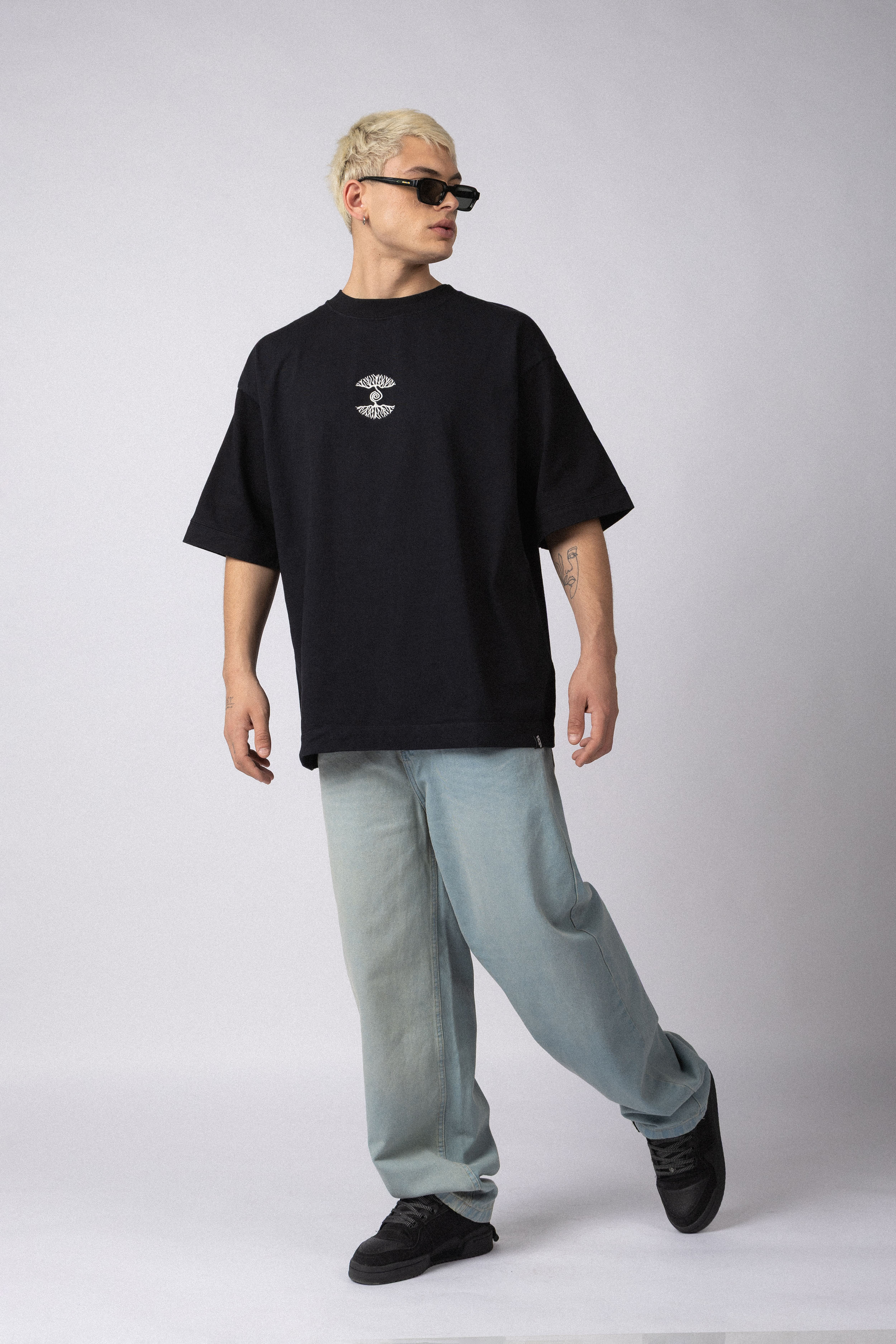 Remera Over GR Connect Negra