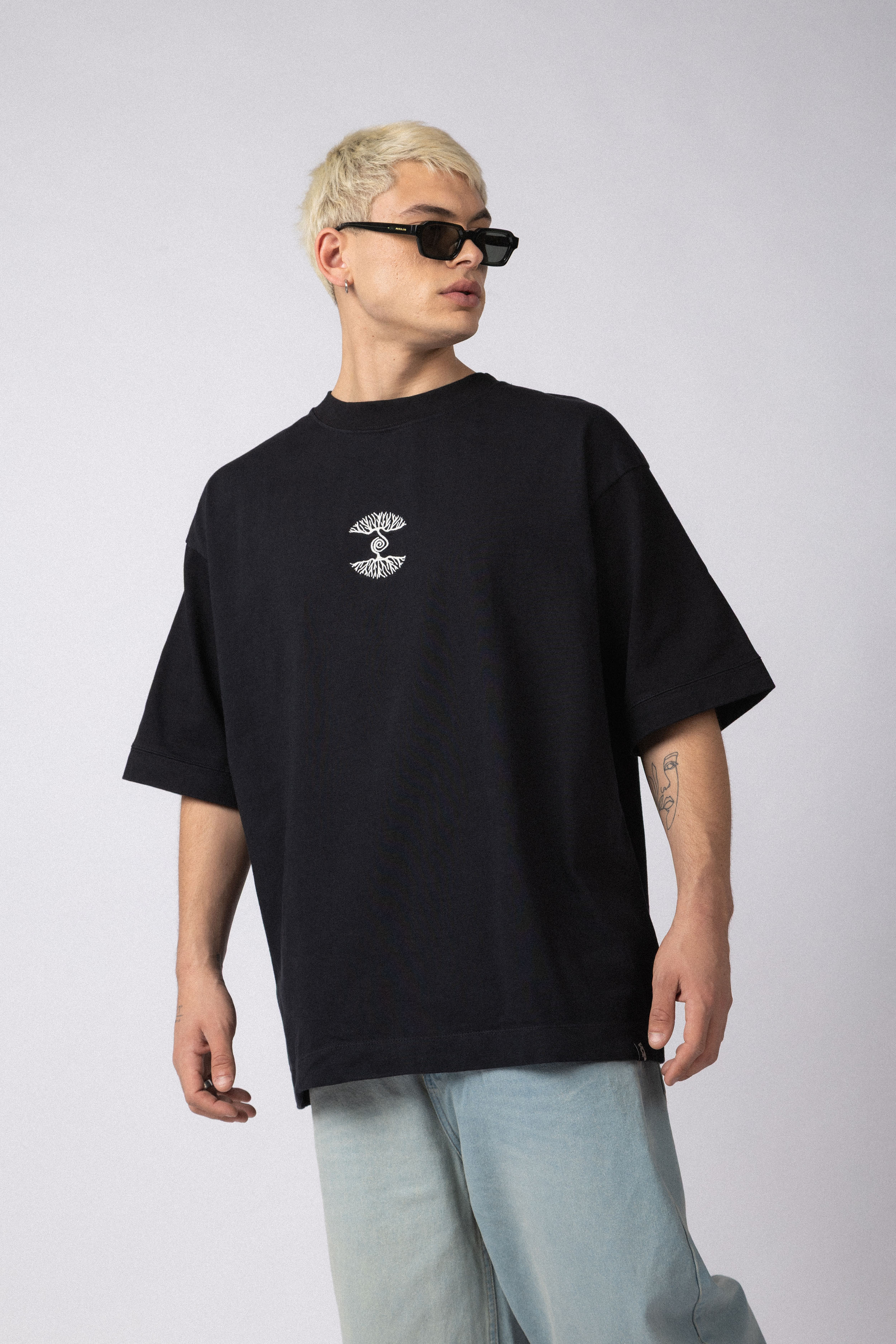 Remera Over GR Connect Negra