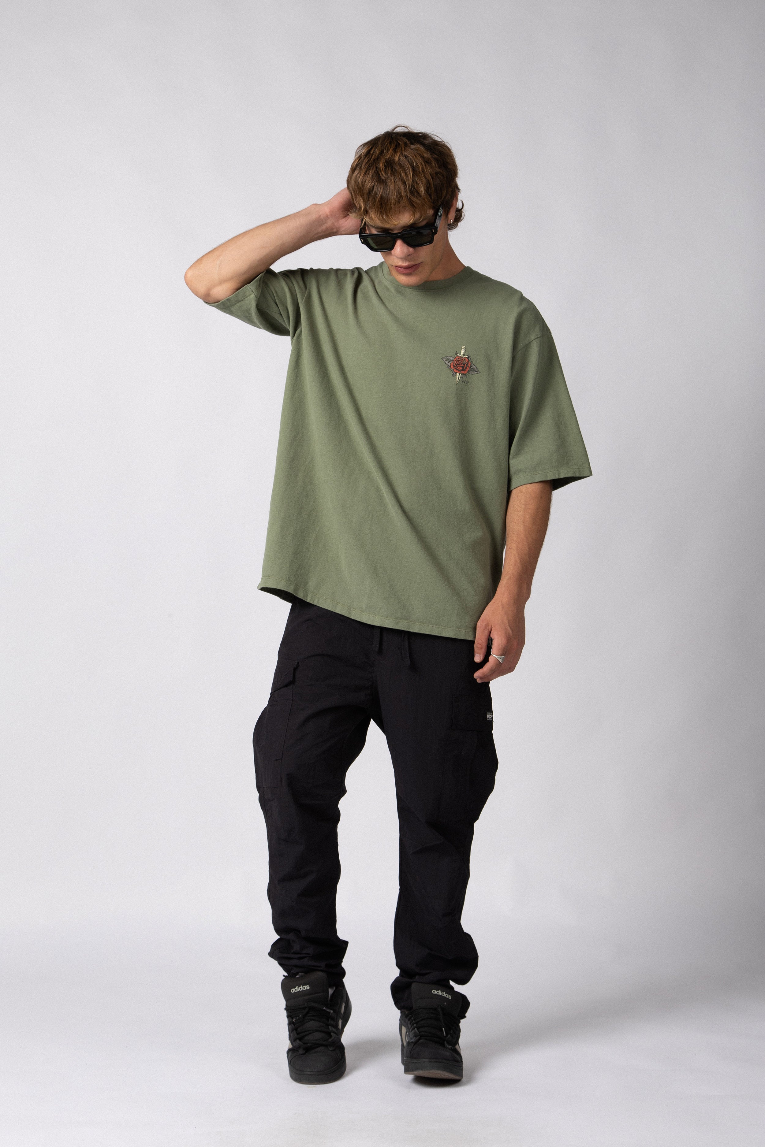 Remera Over Rhy Dead Militar