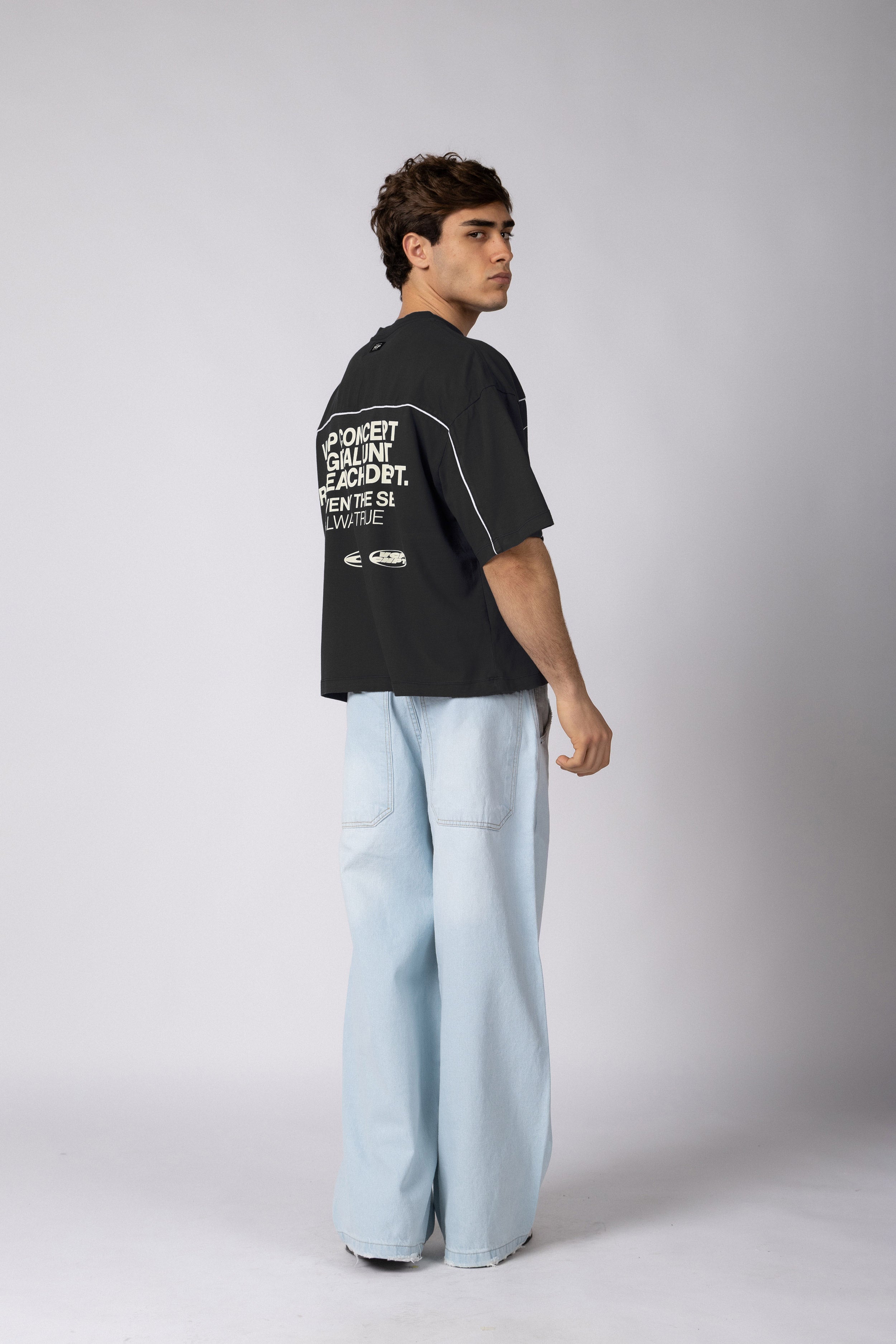 Remera Gabo Dept Negra