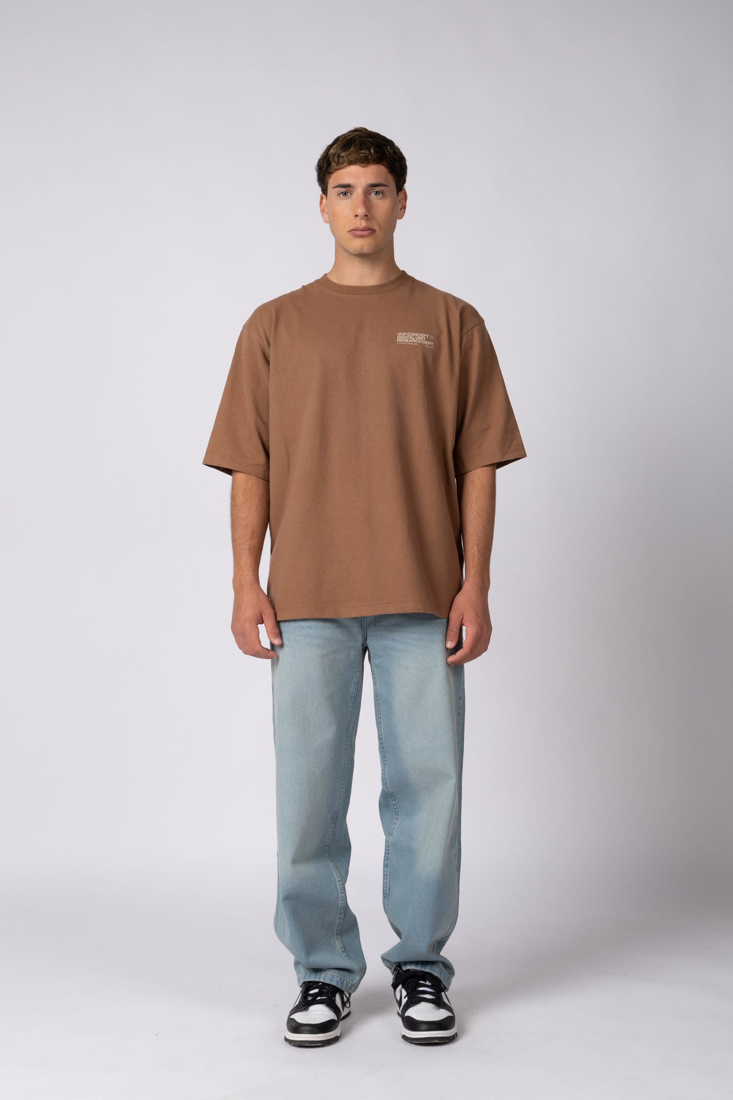 Remera Over Rhy Digital Moka