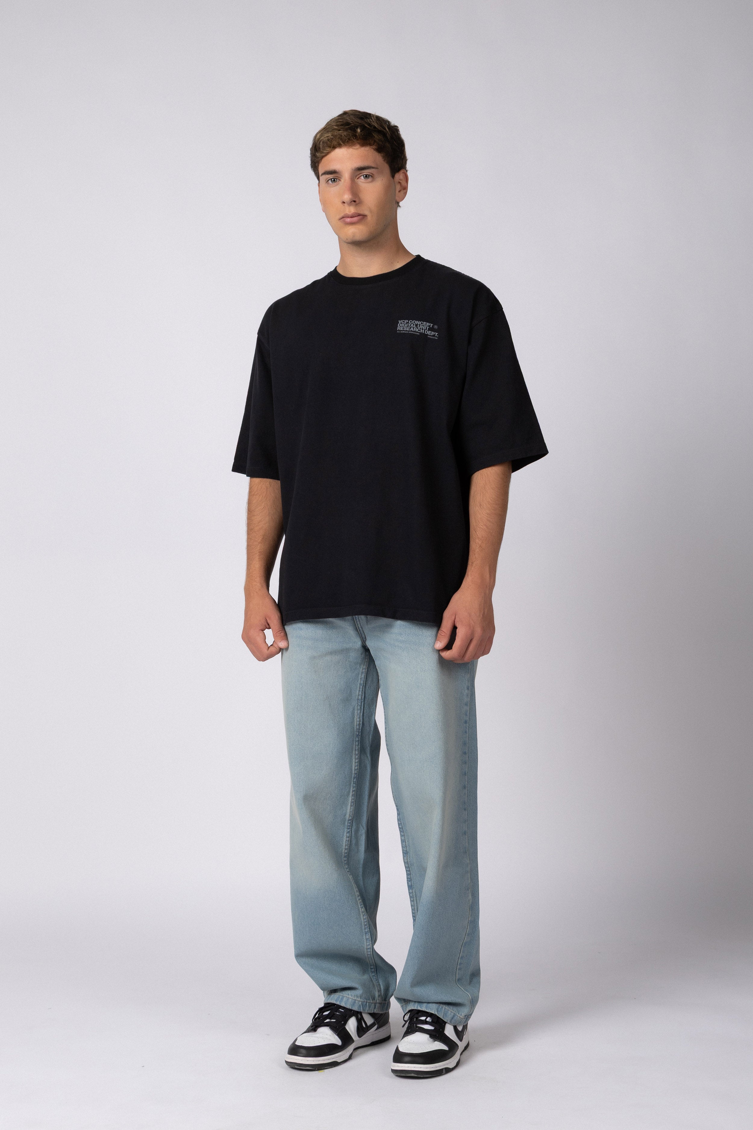 Remera Over Rhy Digital Negra