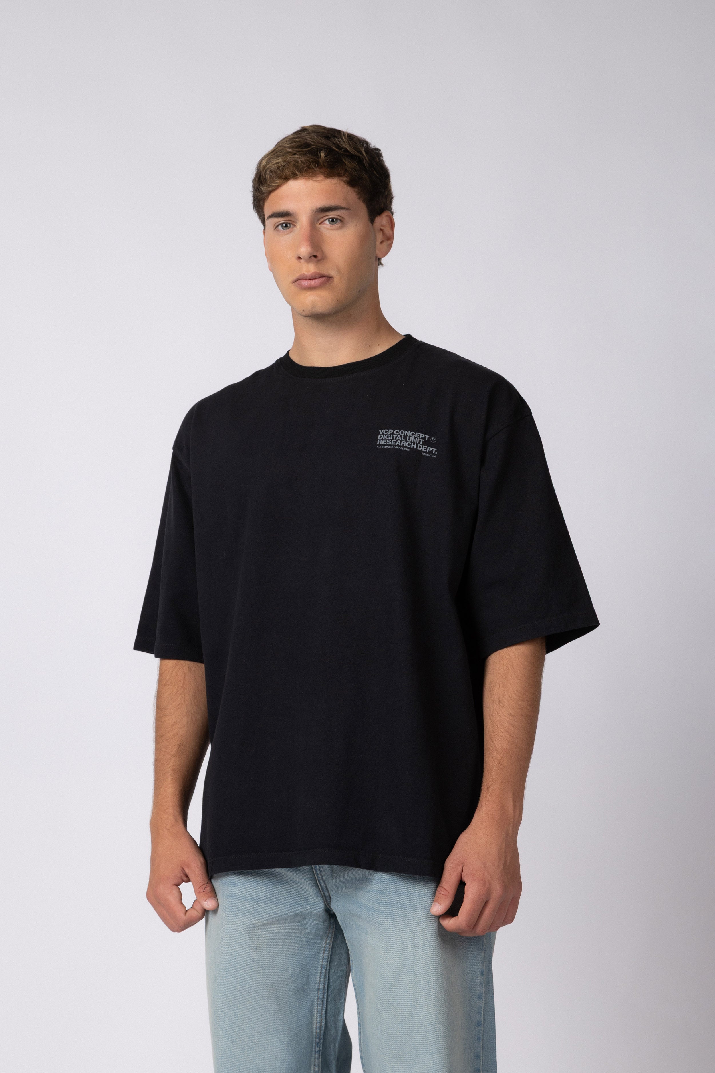 Remera Over Rhy Digital Negra