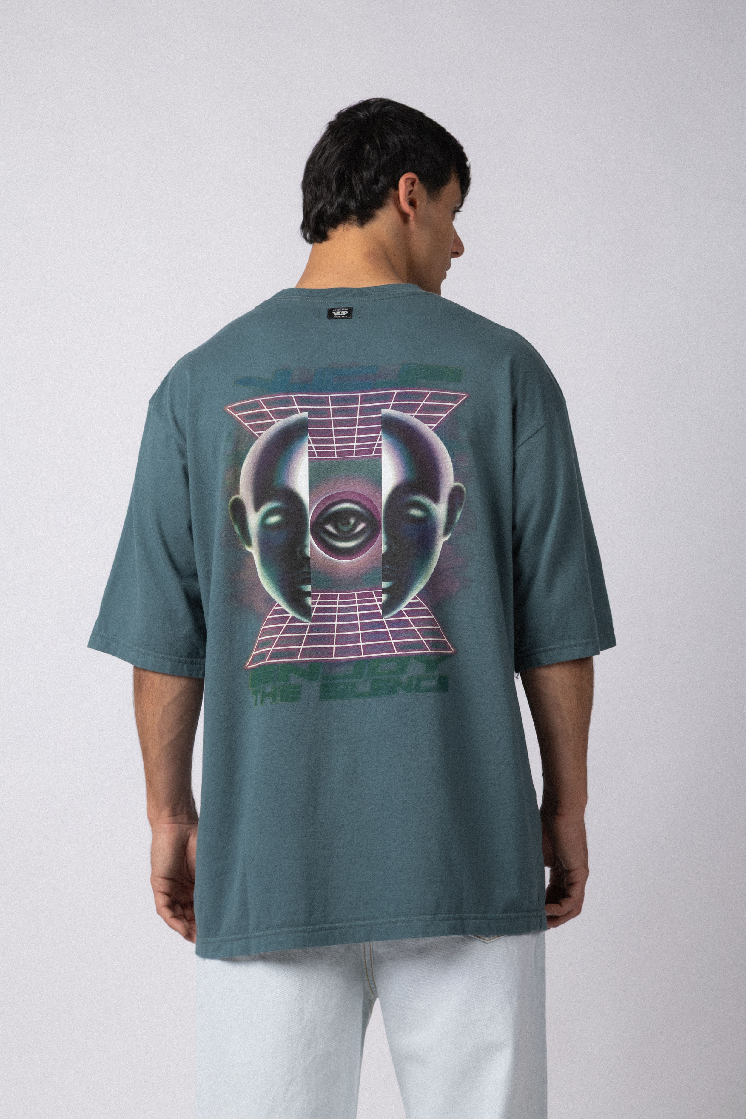 Remera Over Taz Enjoy Ocean