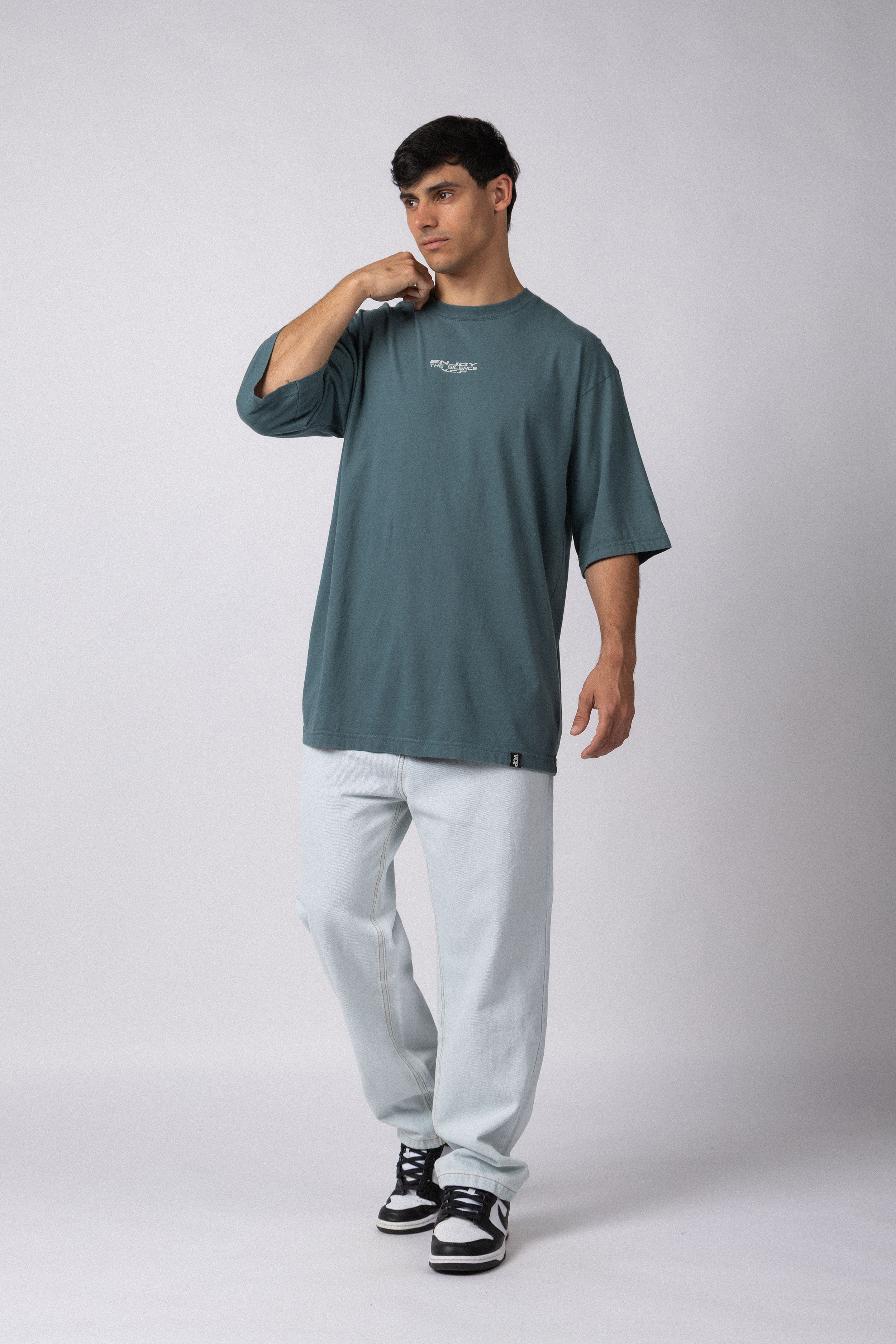 Remera Over Taz Enjoy Ocean