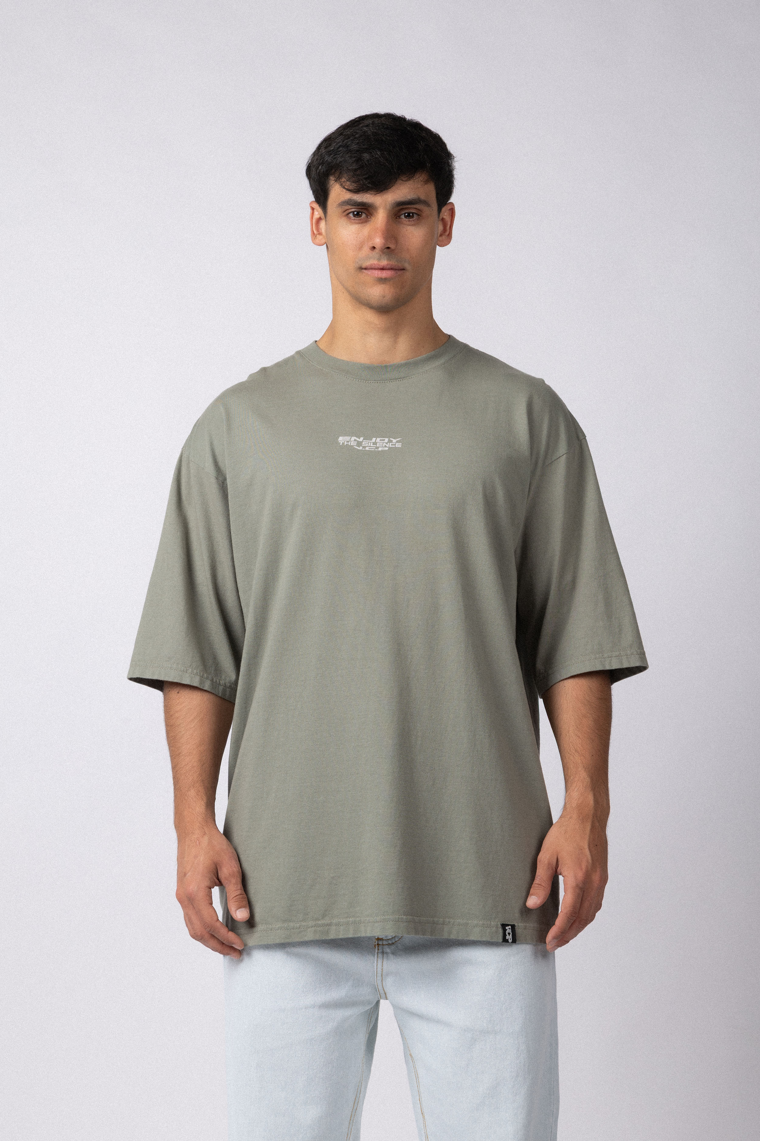 Remera Over Taz Enjoy Verde