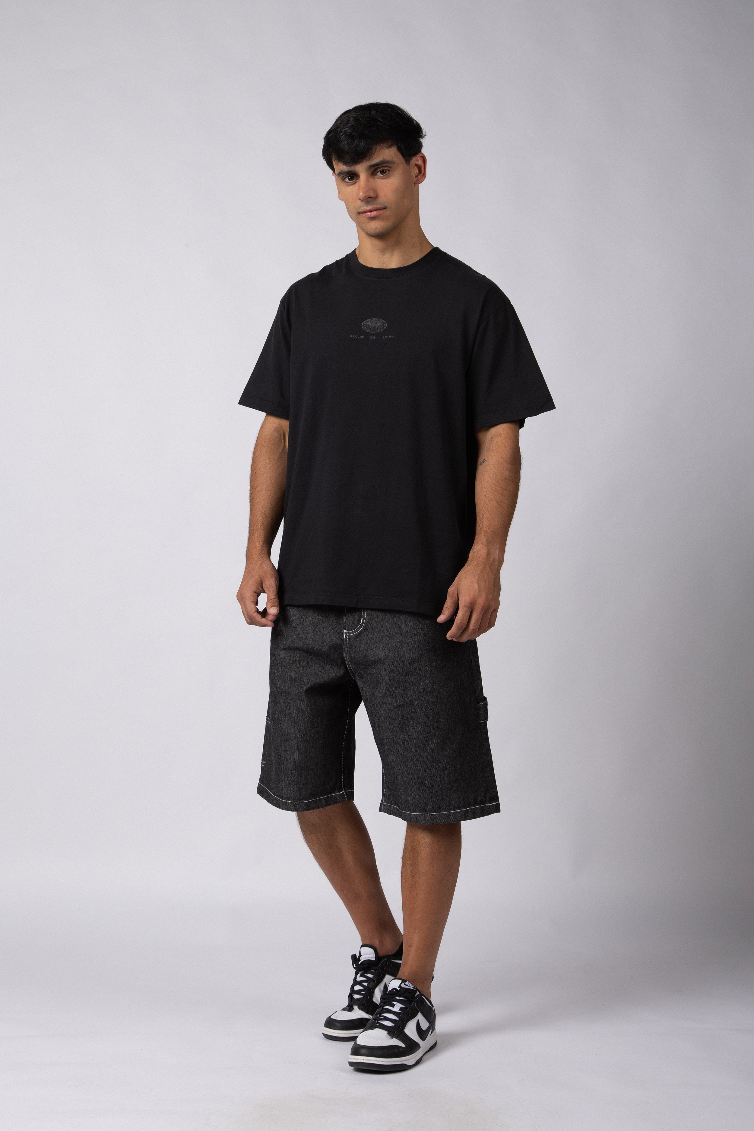 Remera RGL Esfera Negra