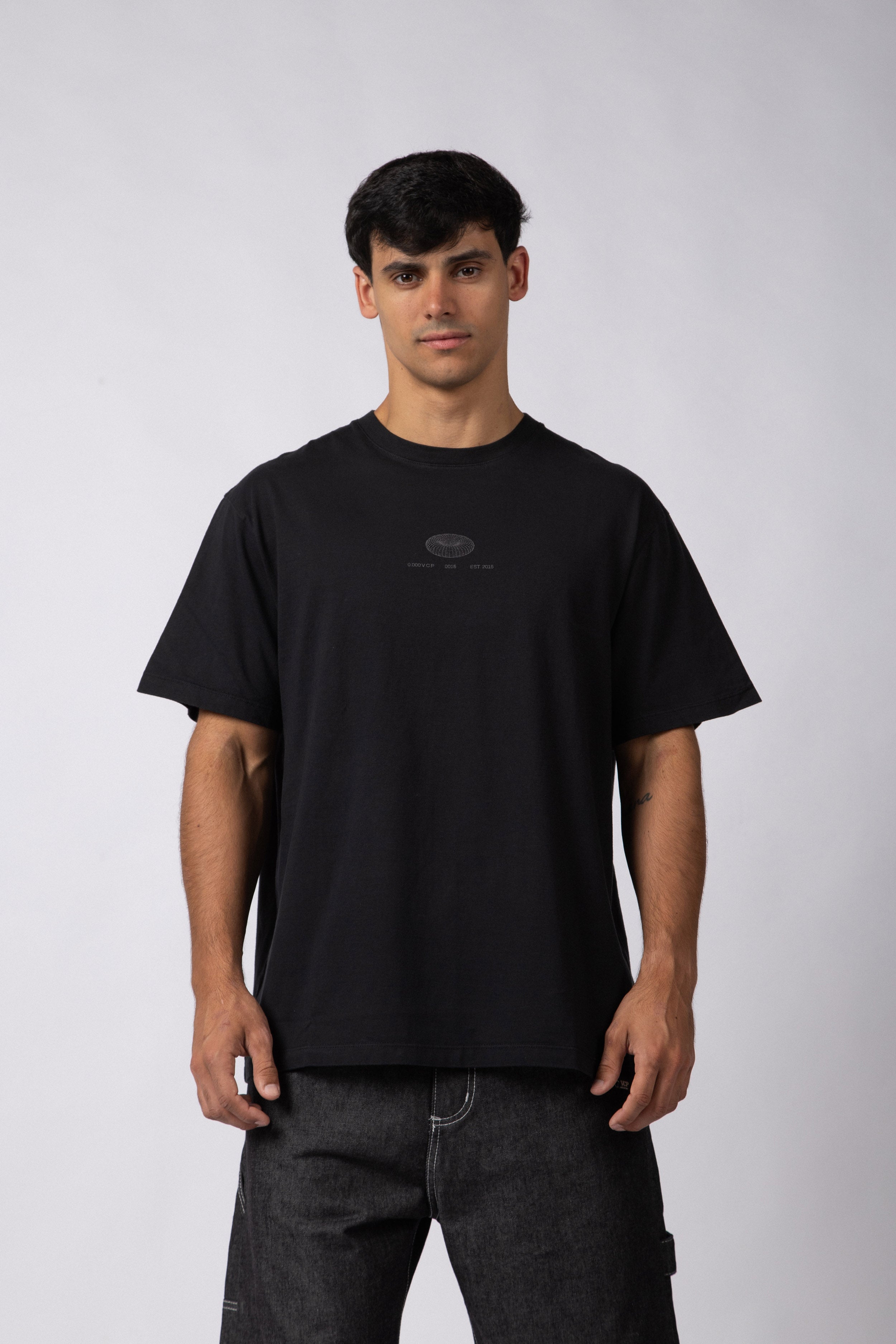 Remera RGL Esfera Negra