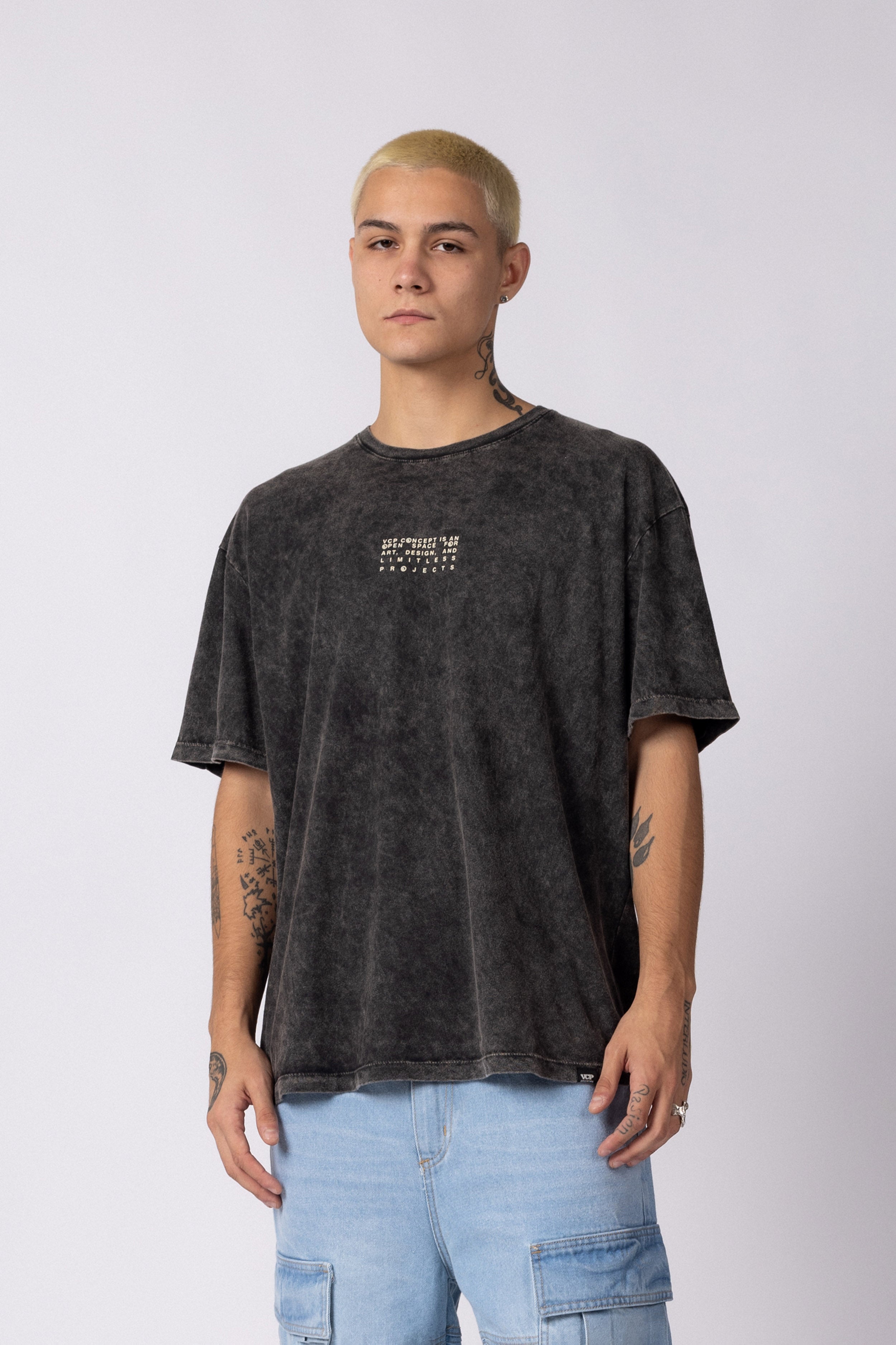 Remera DB Gaze Negra