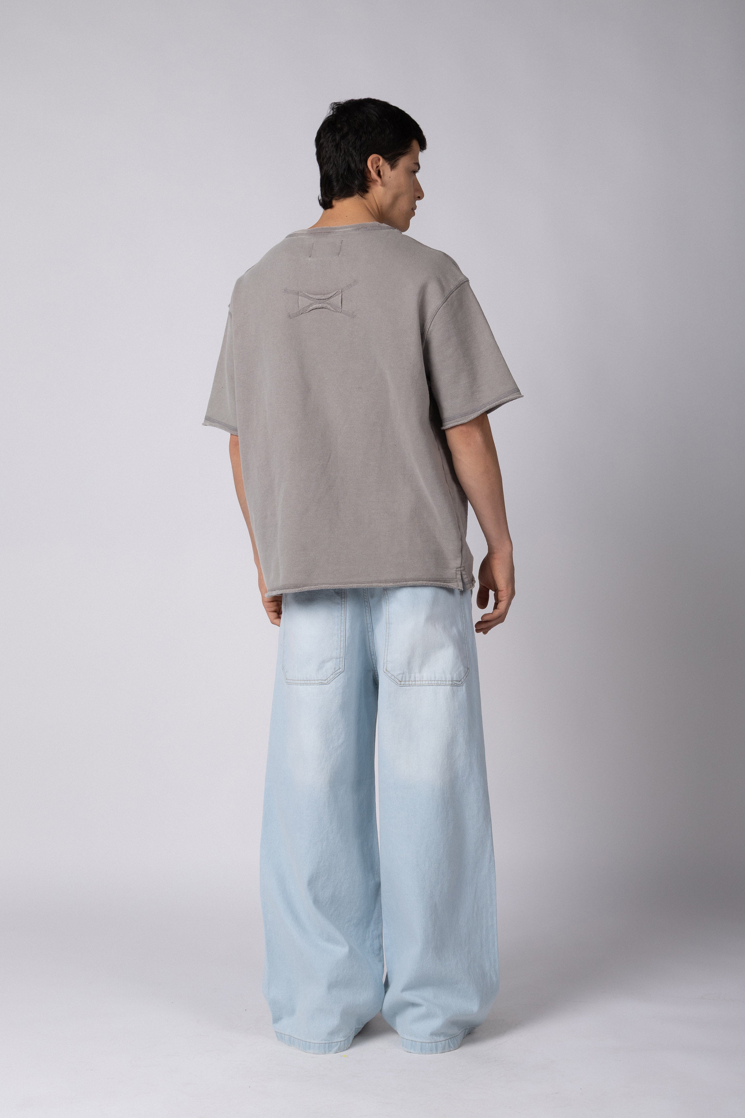 Remeron Rustico Over Skar Gris