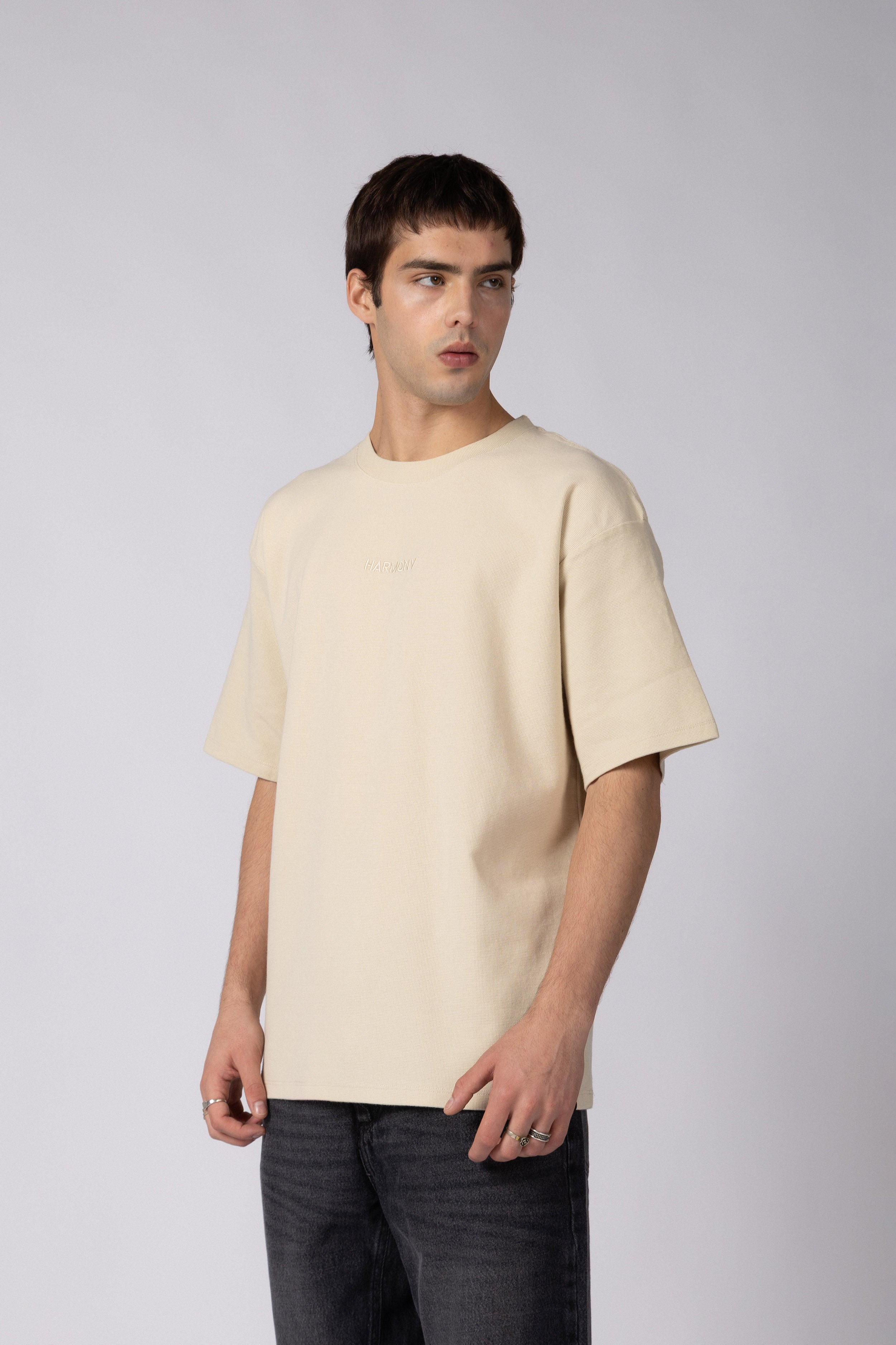 Remera Over Hana Harmo Arena