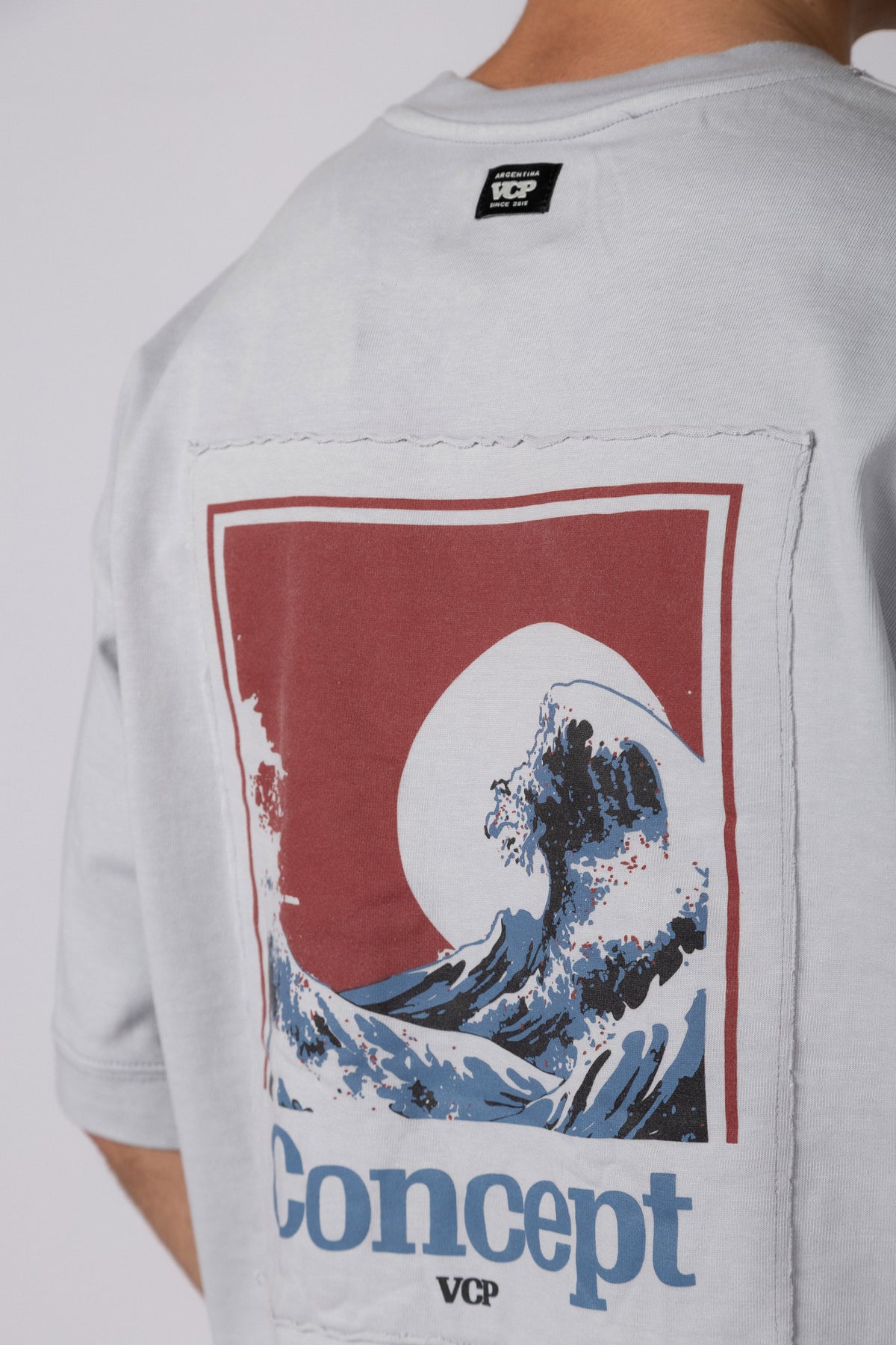 Remera HR Hokusai Gris