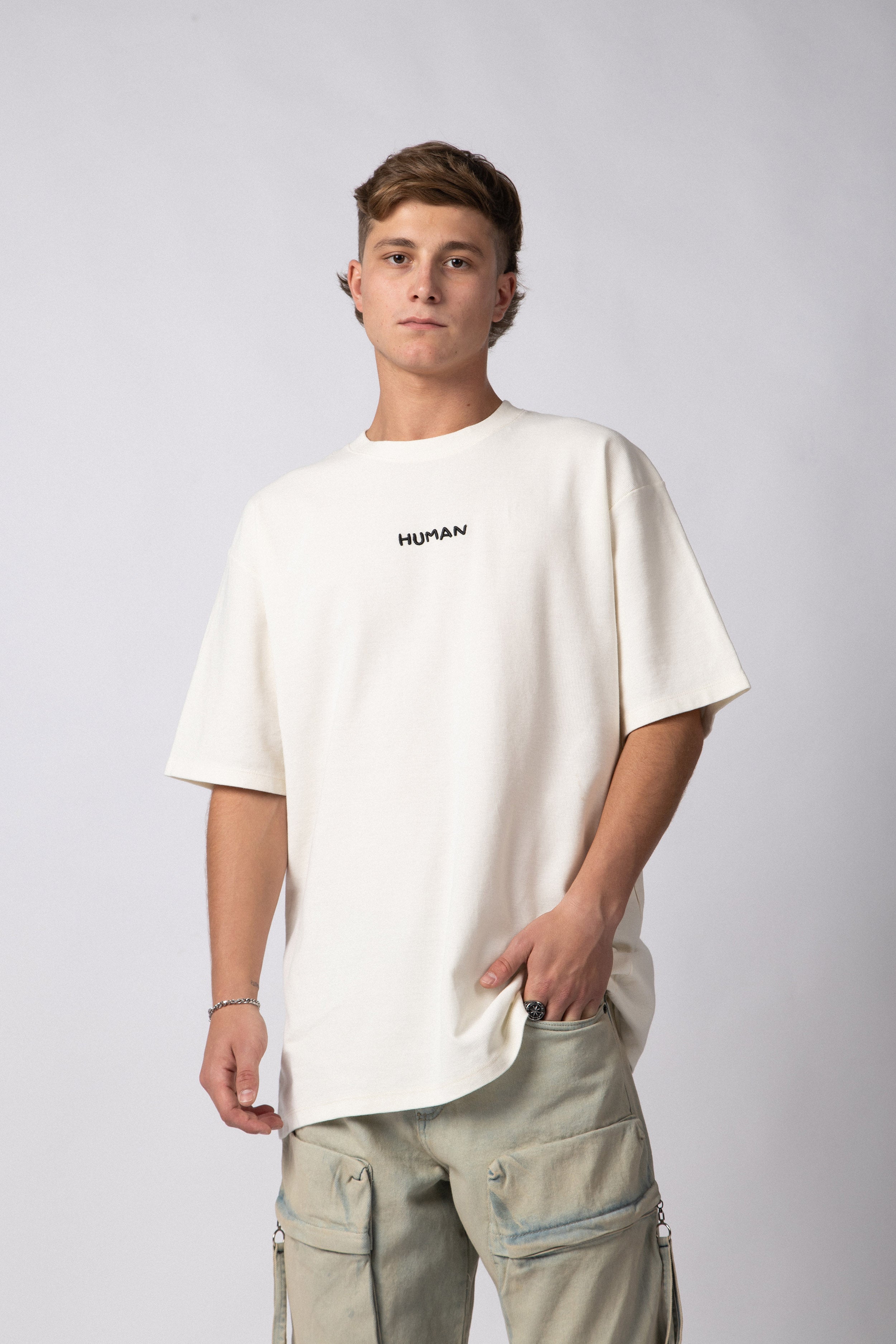 Remera Over Hana Hum Crudo