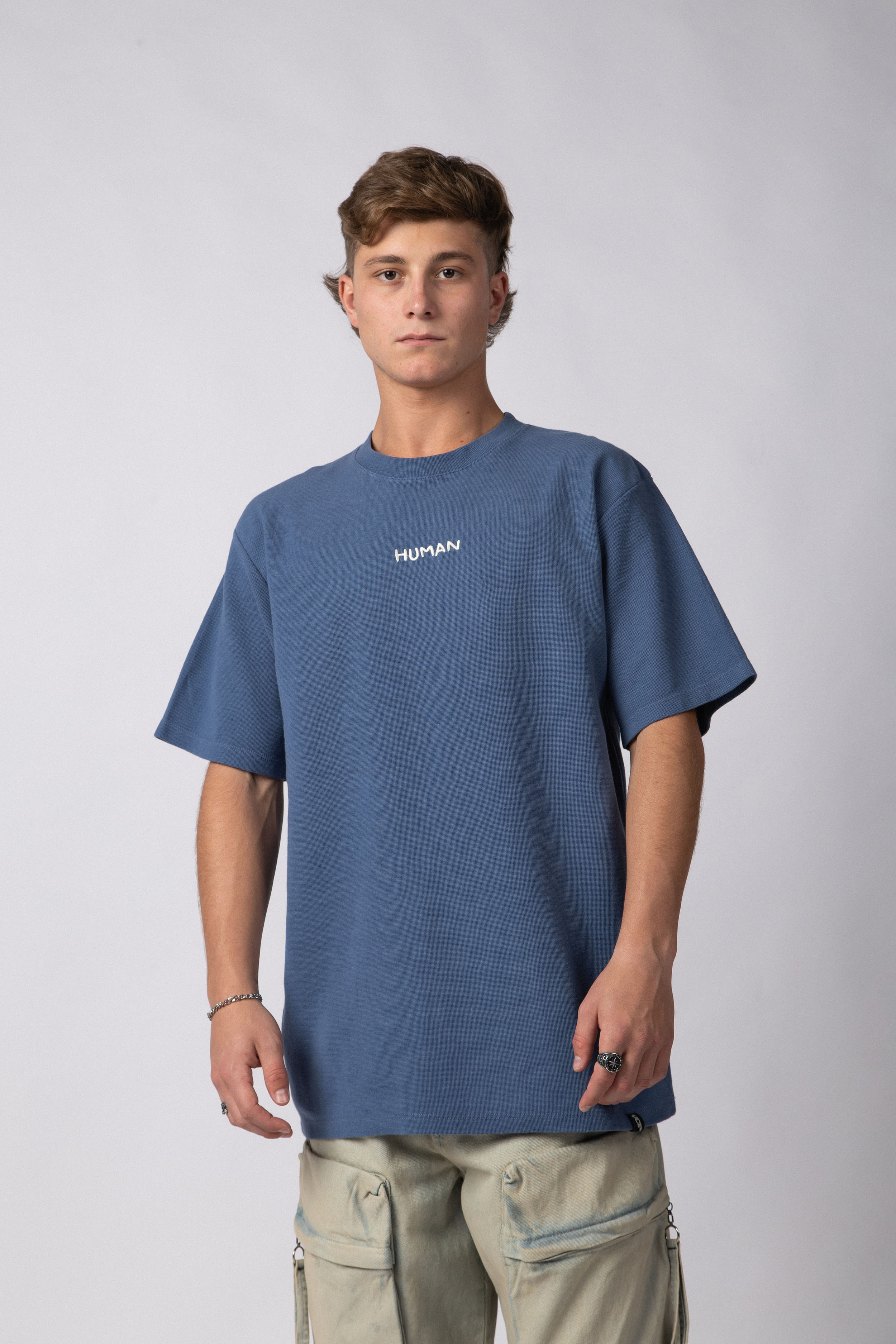 Remera Over Hana Hum Navy